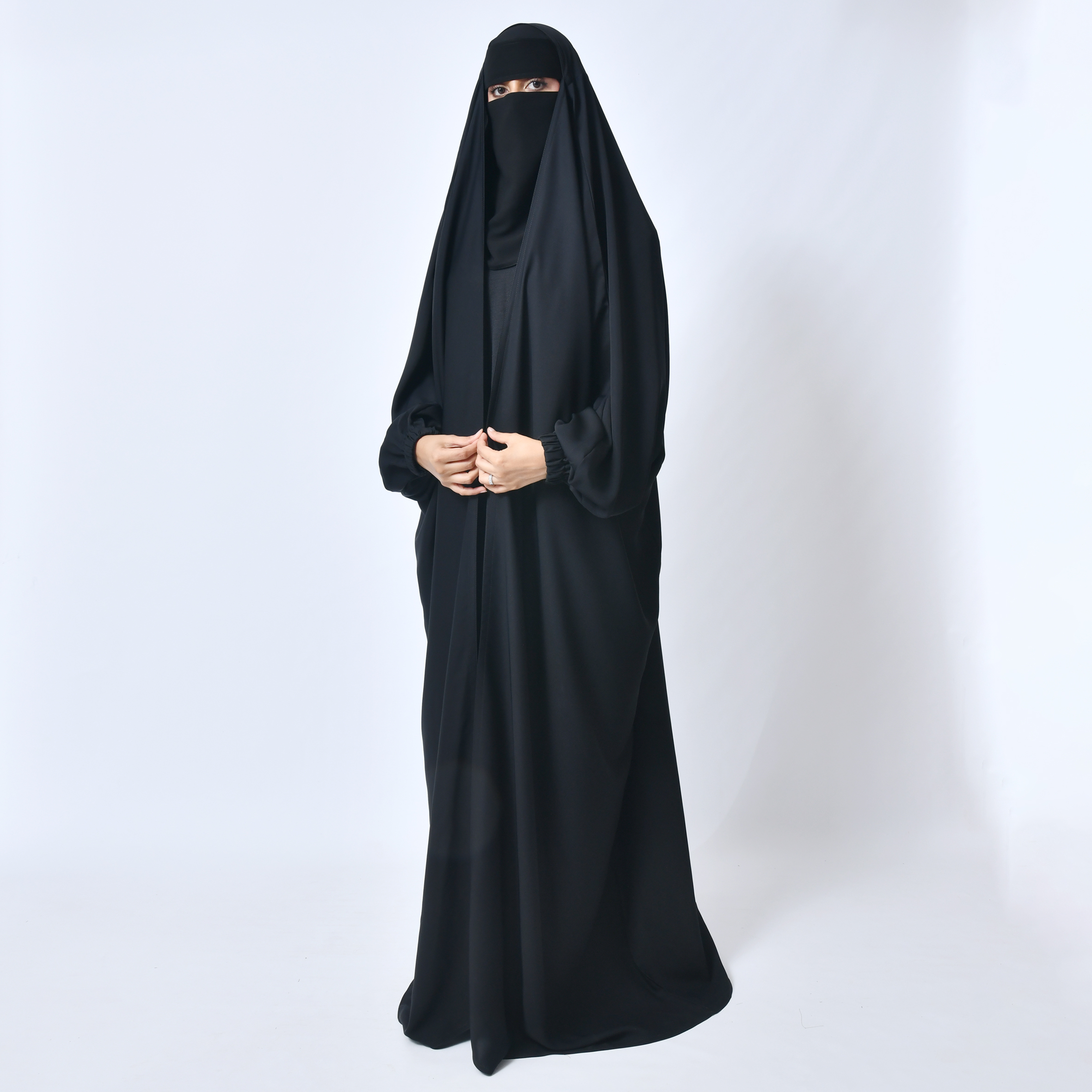  عباية راس بكم مزموم 