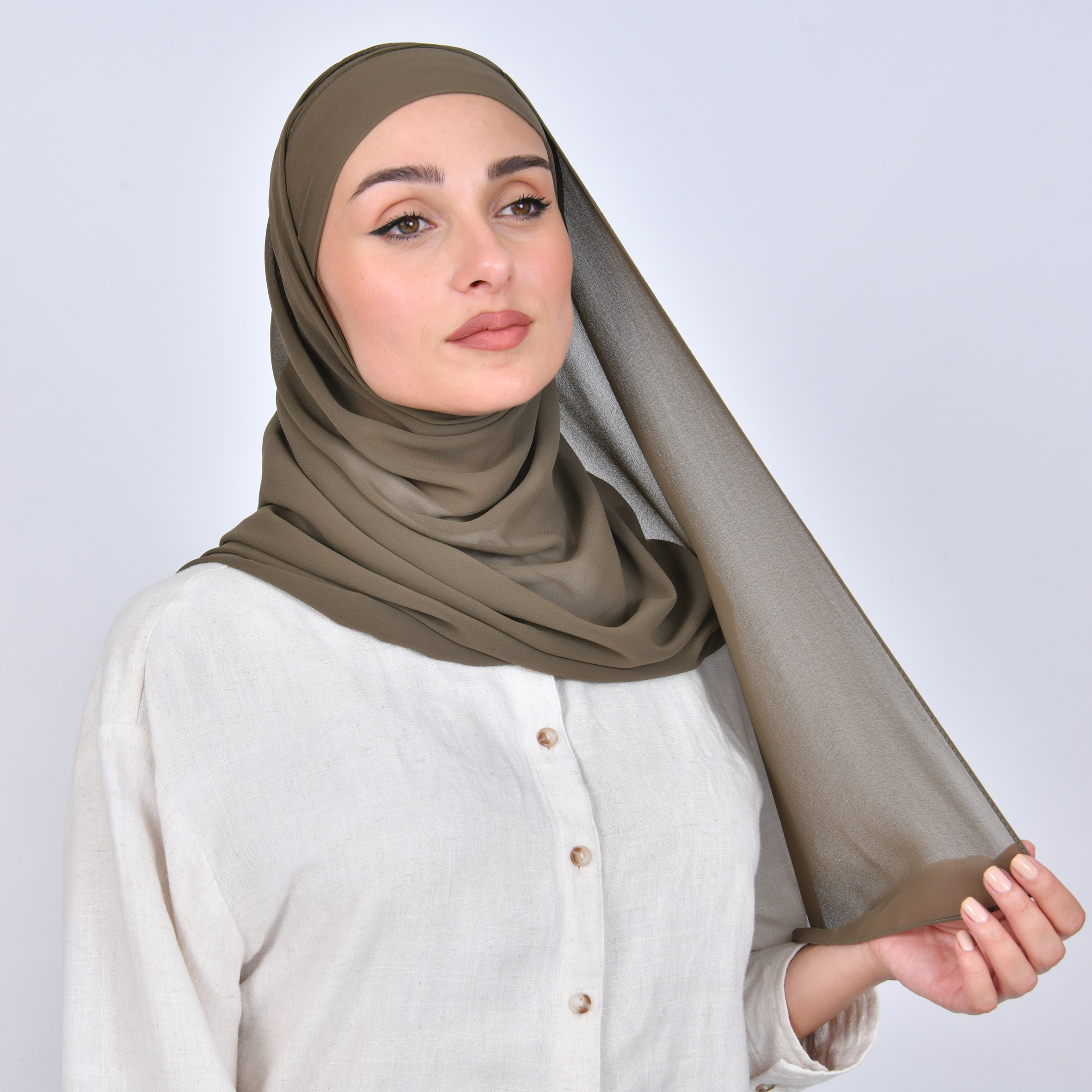  طرحة شيفون بربطة اغلاق - بني زيتوني 