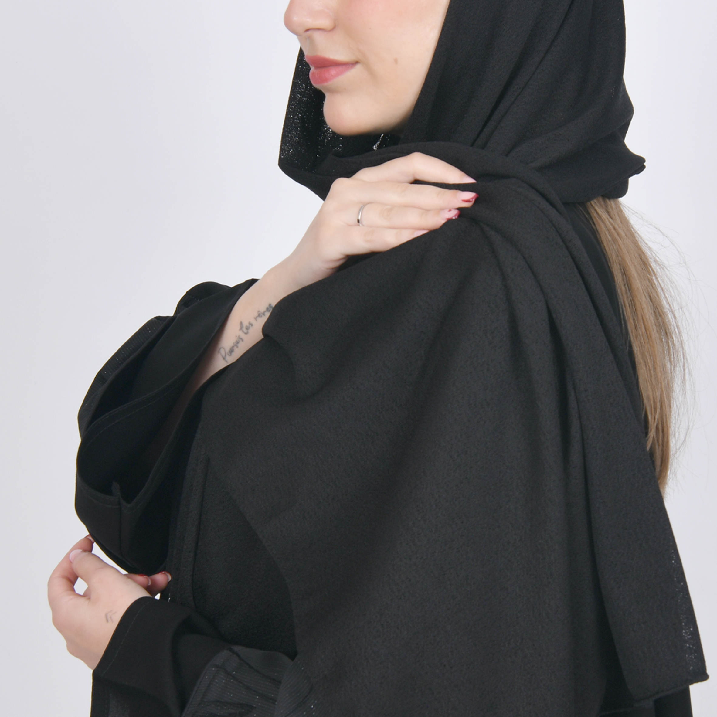  طرحه شاش بلون الاسود 