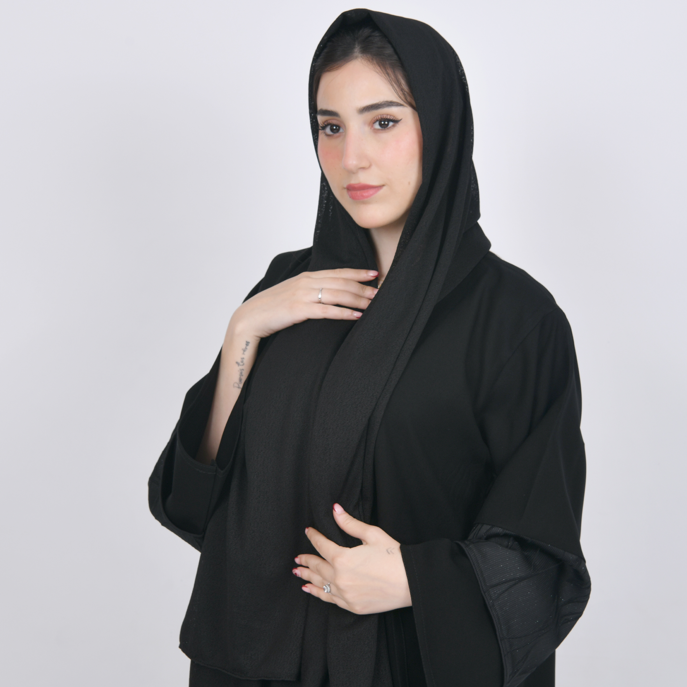  طرحه شاش بلون الاسود 