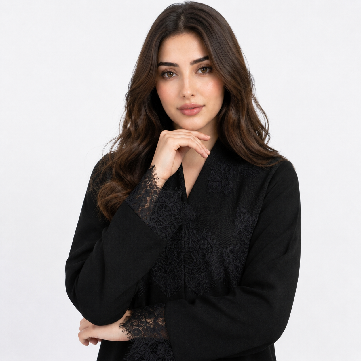  عباية لف سوداء نسائية مع تداخل الدانتل  