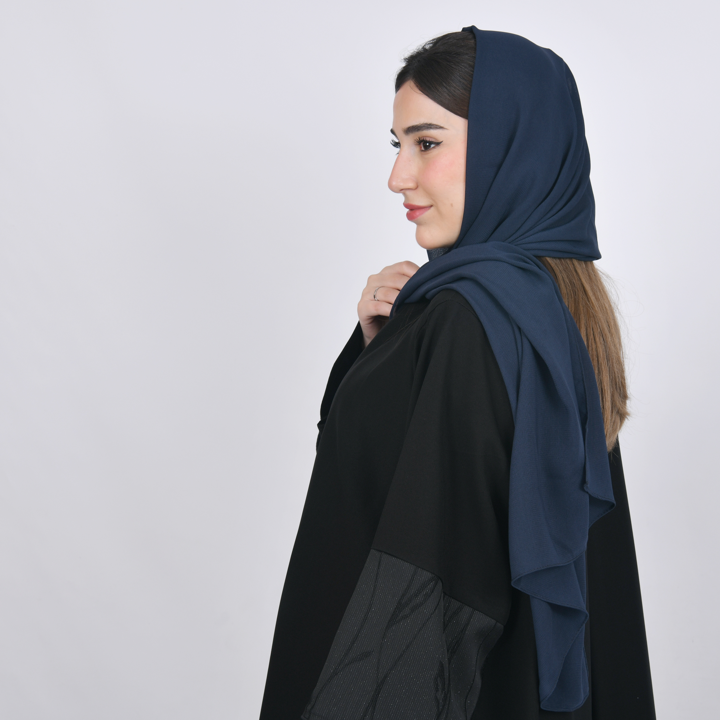  طرحه حرير كحلي  