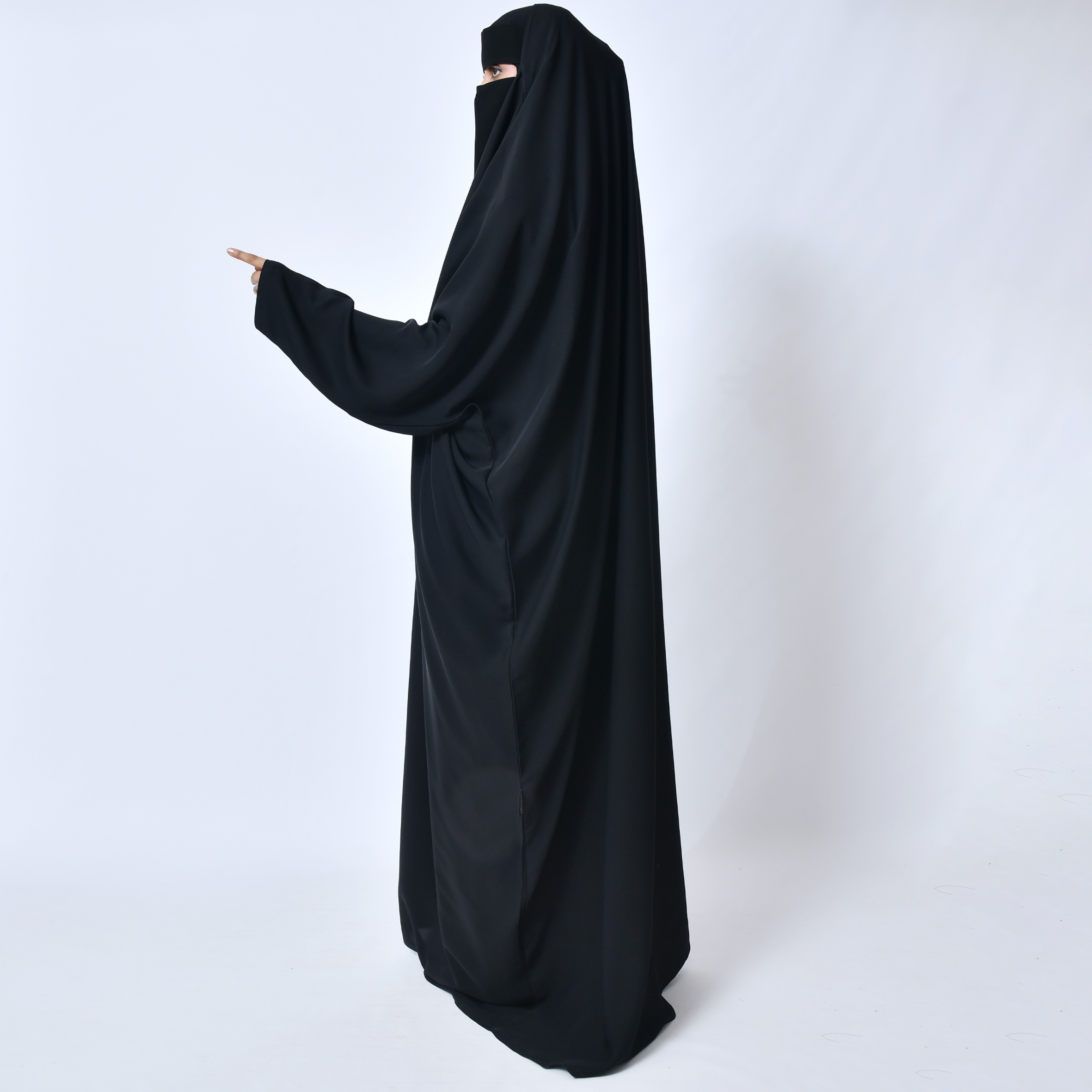  عباية راس مفتوحة بأكمام سادة  