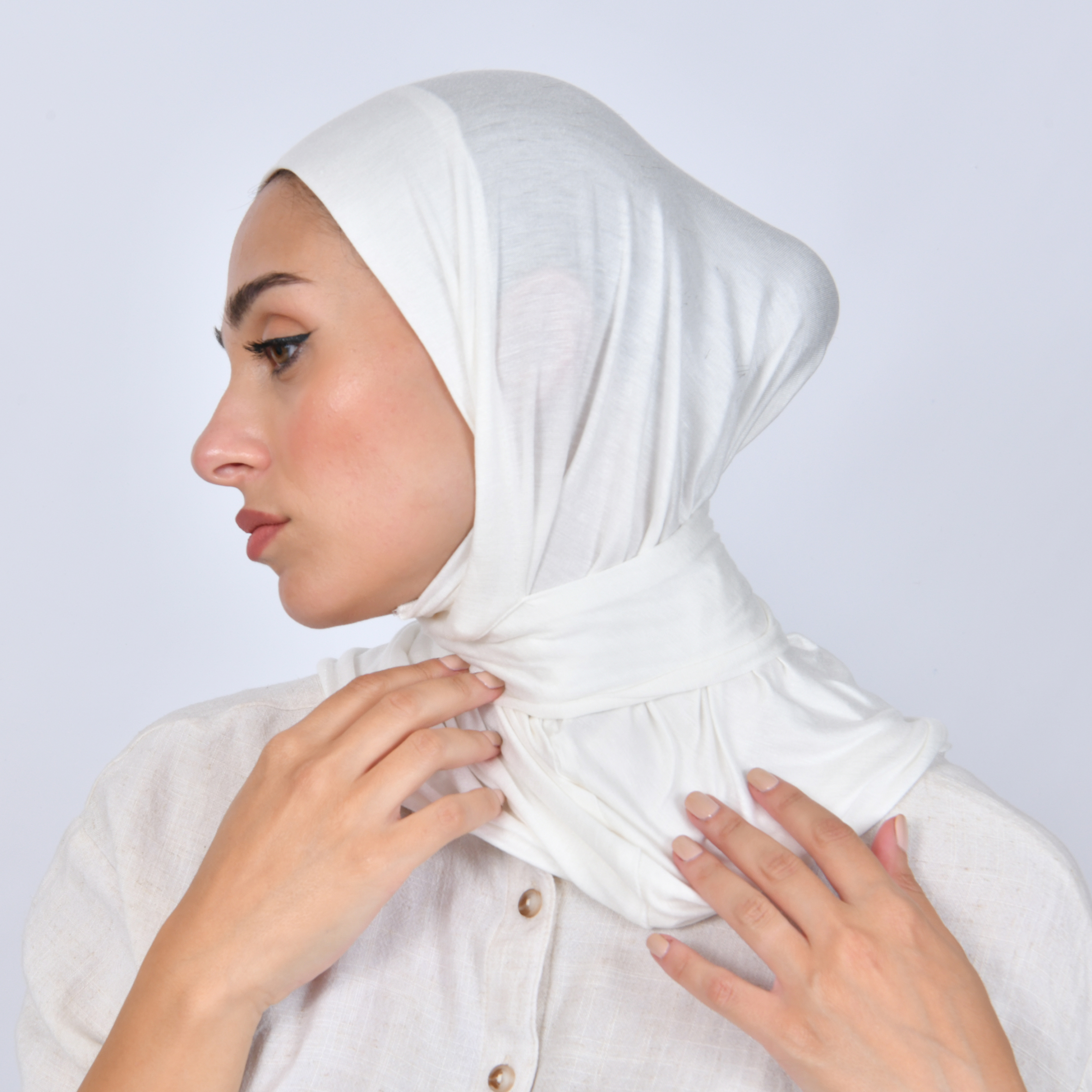  طرحة قطنية بطقطق - اوف وايت 