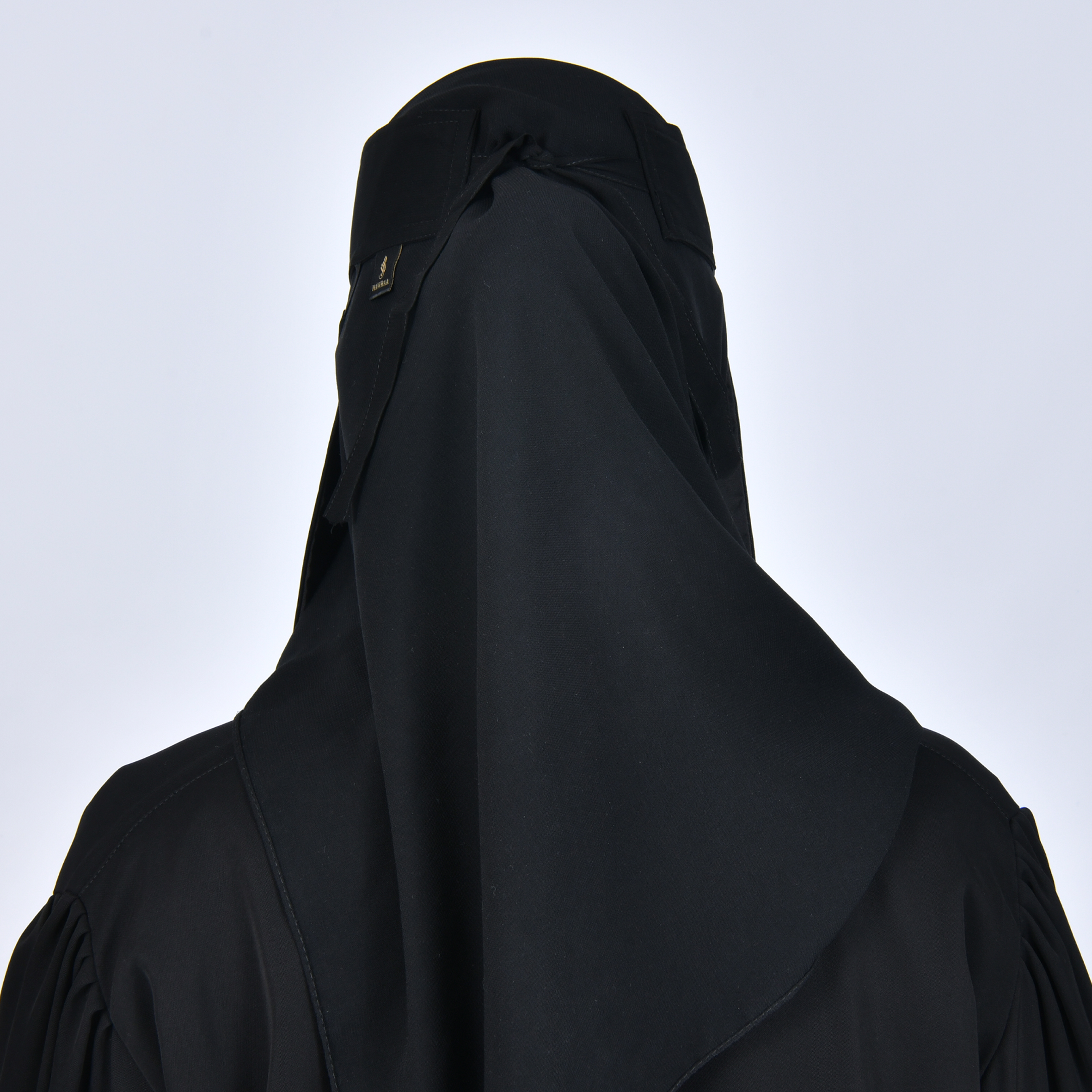  نقاب مطاط مائل ببطانه حرير قصير 