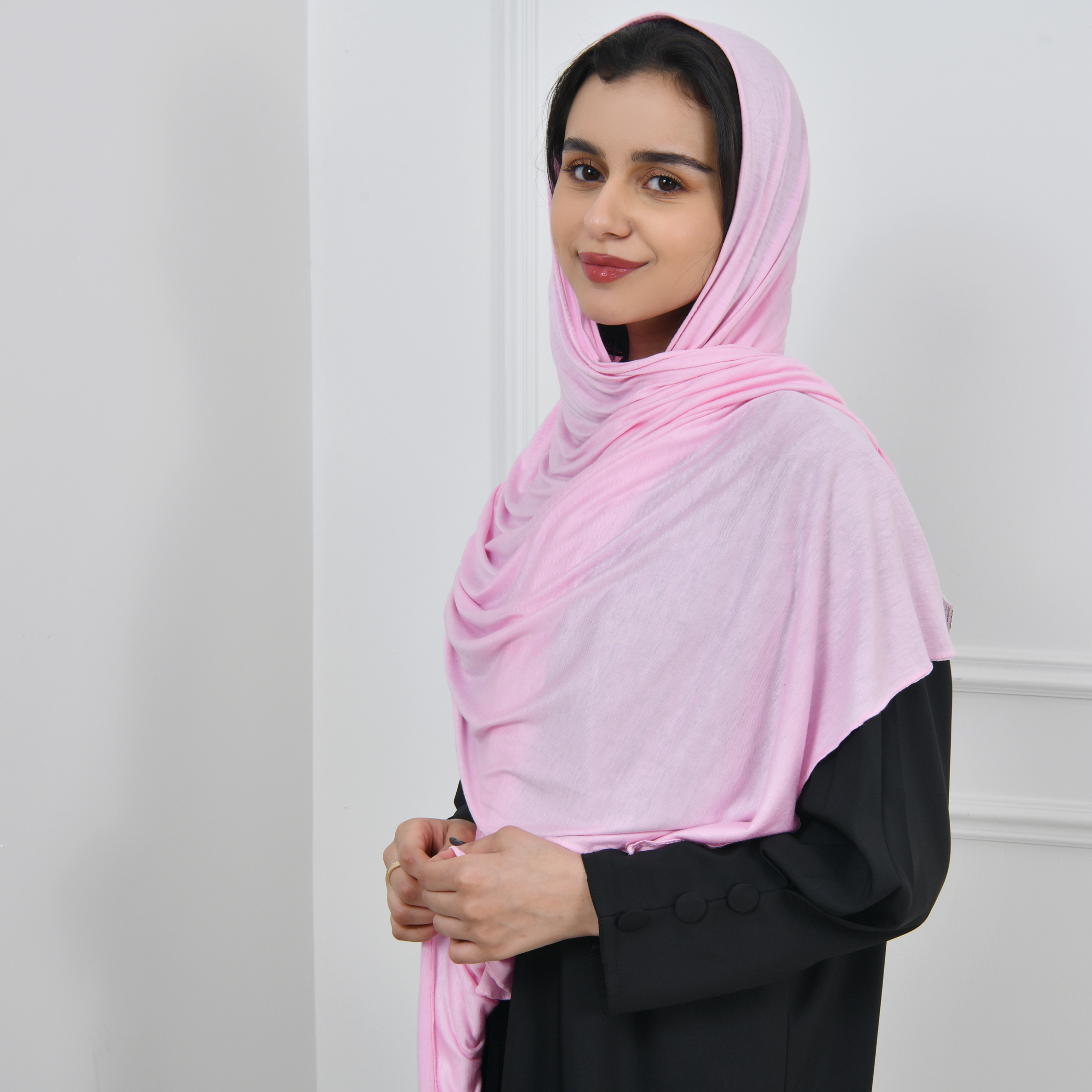  طرحه القطن اللون الوردي الفاتح 