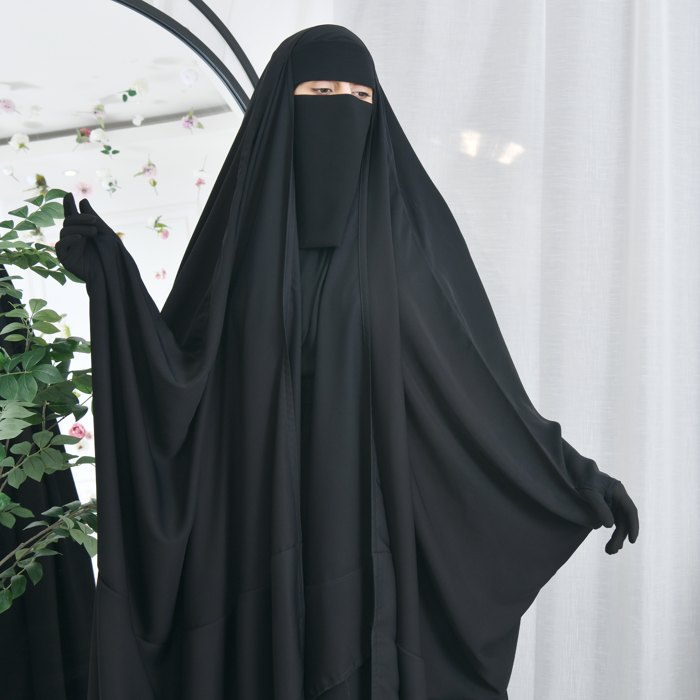  عباية راس لف خبانة من الوسط بقصة بشت بكم بفتحة اصبع 