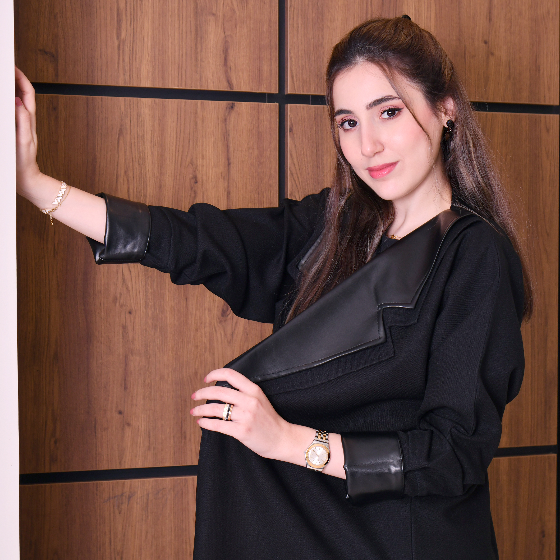  عبايات واسعه سوداء مميزة - متجر عبايات حوراء 