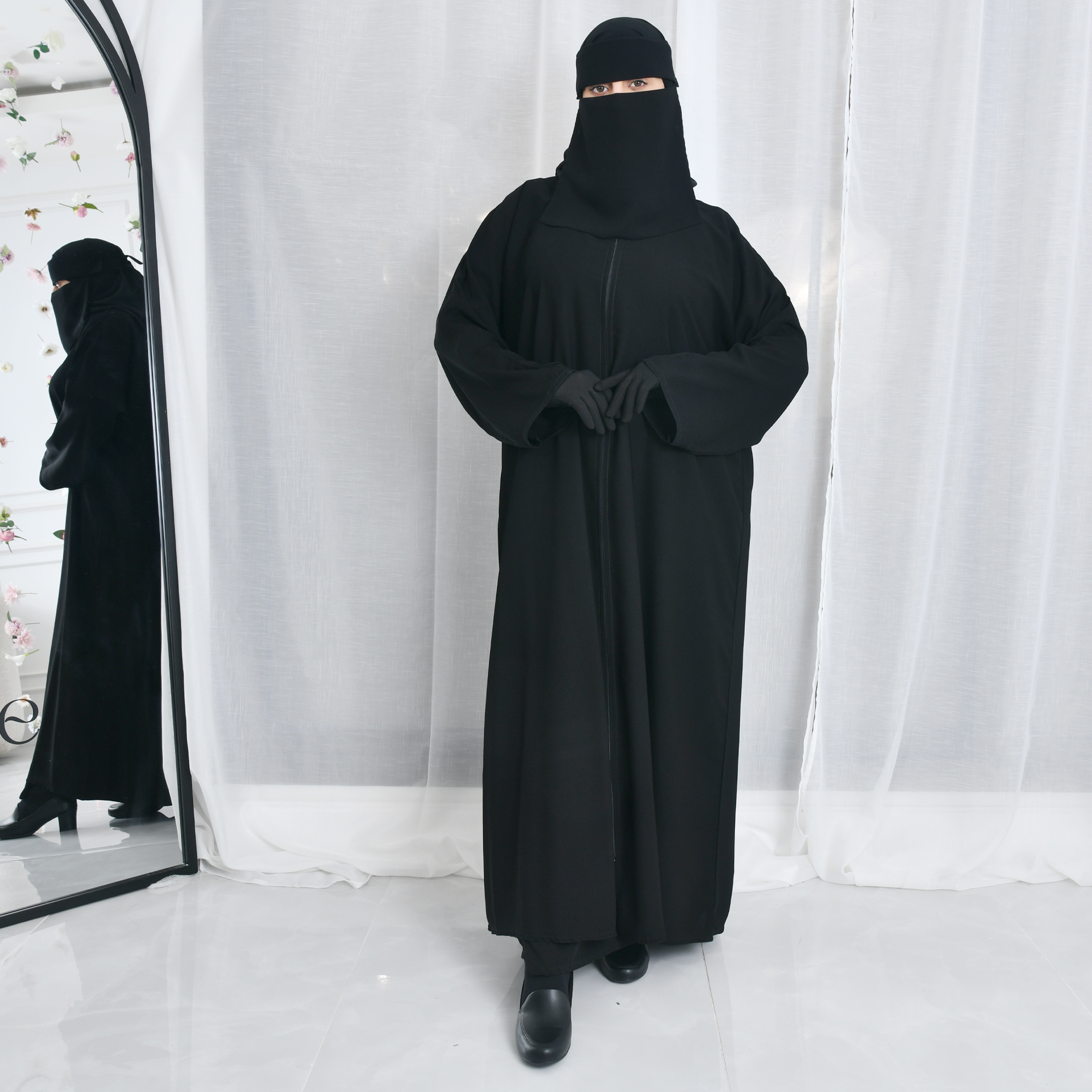  عباية كتف سوداء سادة بسحاب اغلاق 