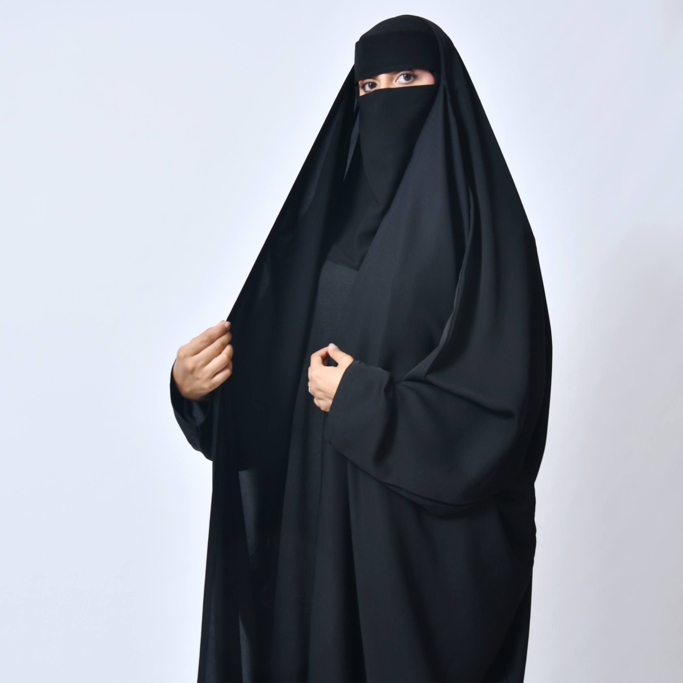  عباية راس مفتوحة بأكمام سادة  