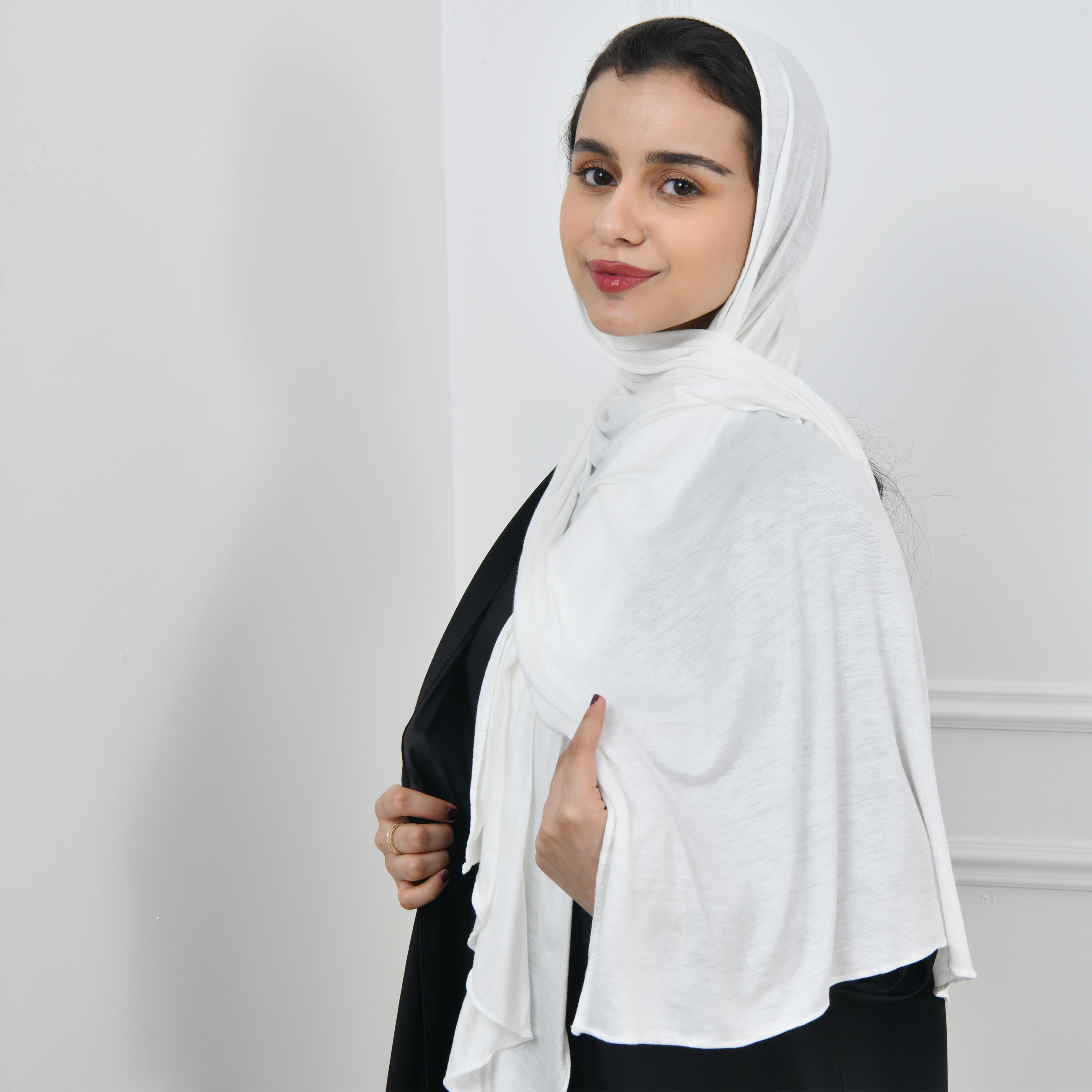  طرحه قطن ابيض  