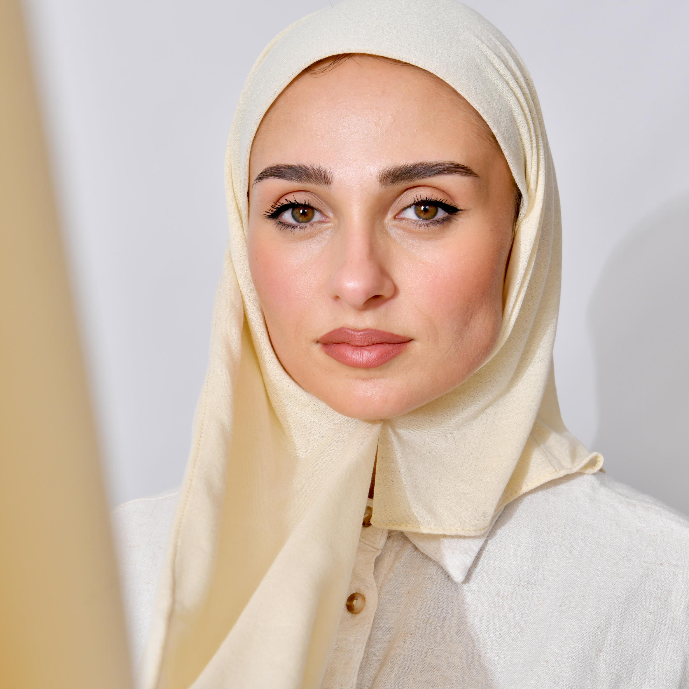  طرحة قطن ربع مبطنة من الامام بخياطة - Light Cream 