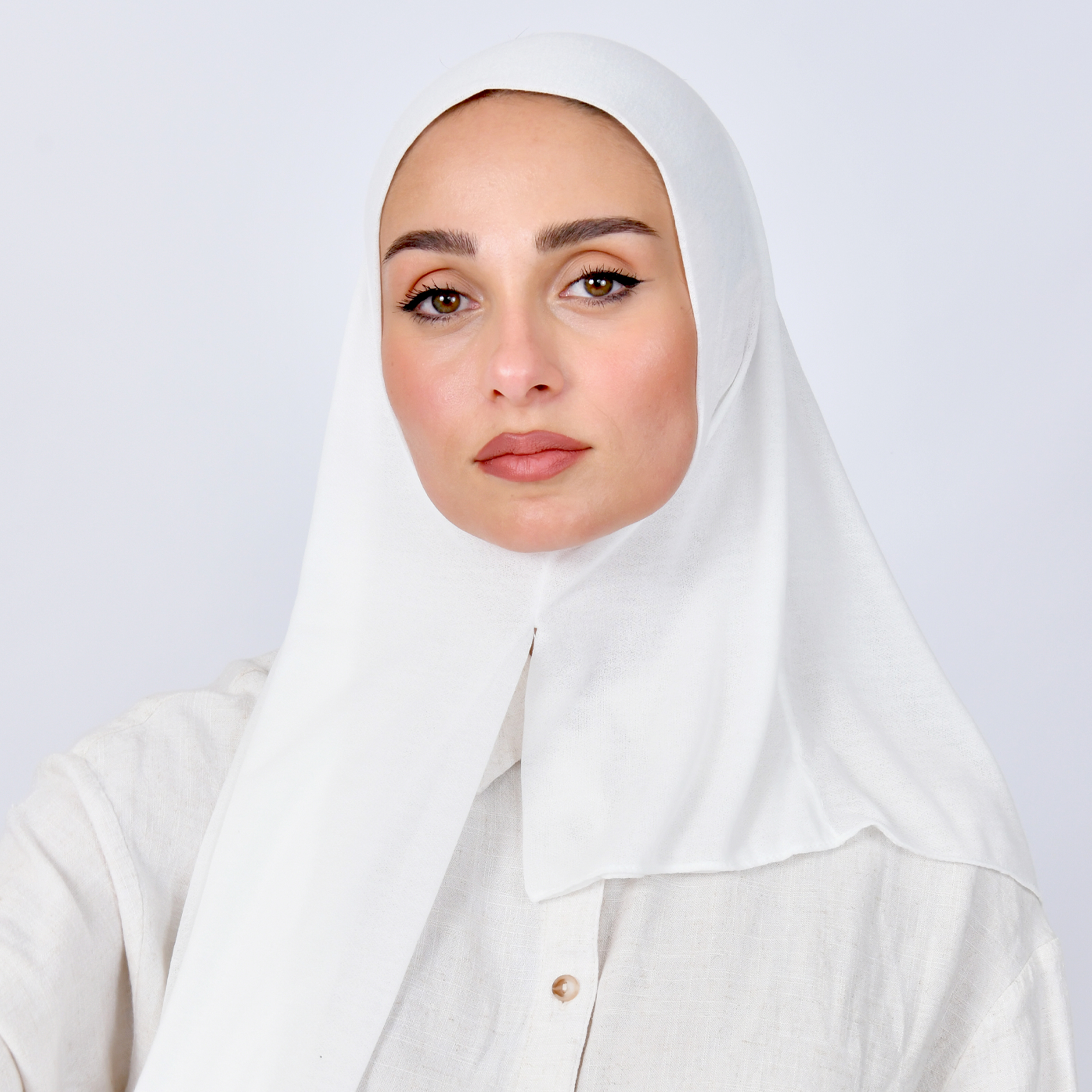  طرحة قطن ربع مبطنة من الامام بخياطة  - اوف وايت 