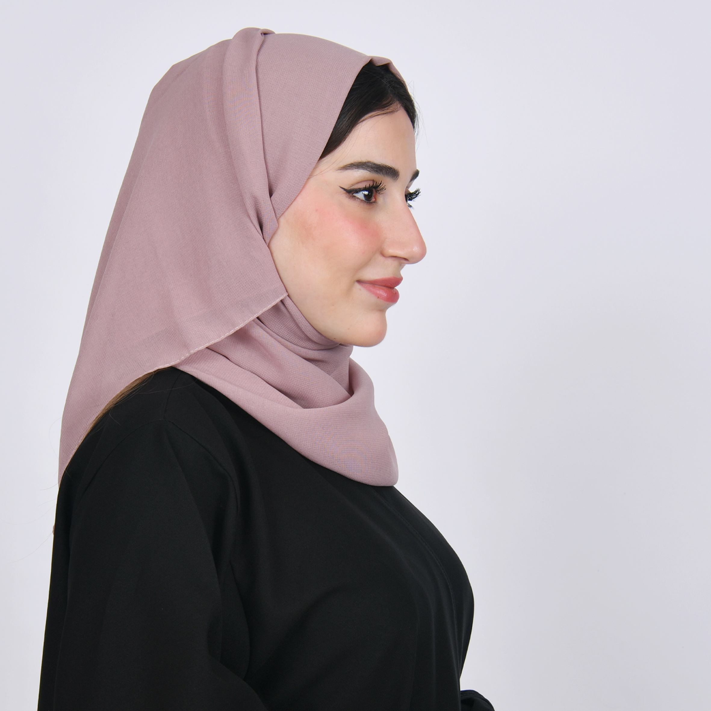  طرحه حرير بلون البمبي الوردي 