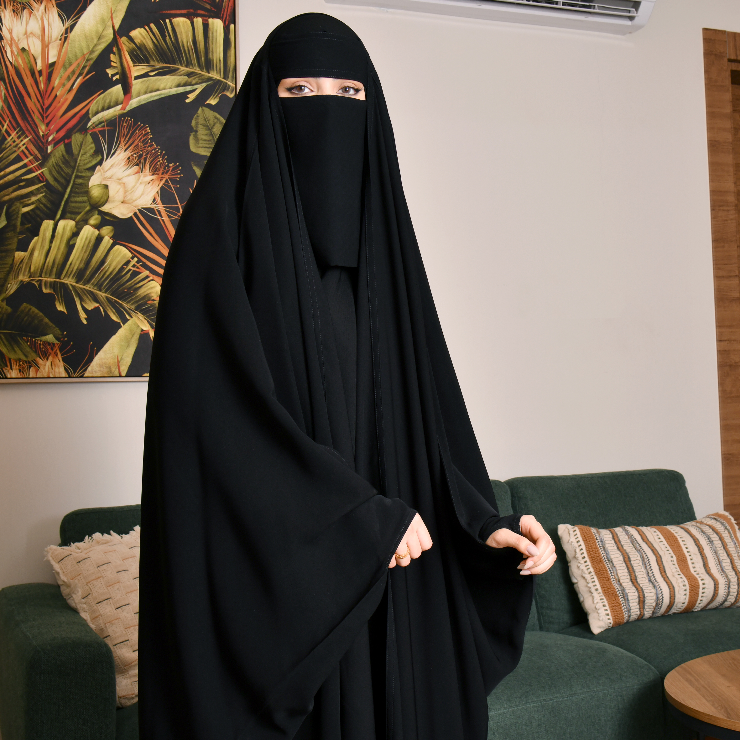  عباية رأس مفتوحة بمطاط لتثبيت العباية  