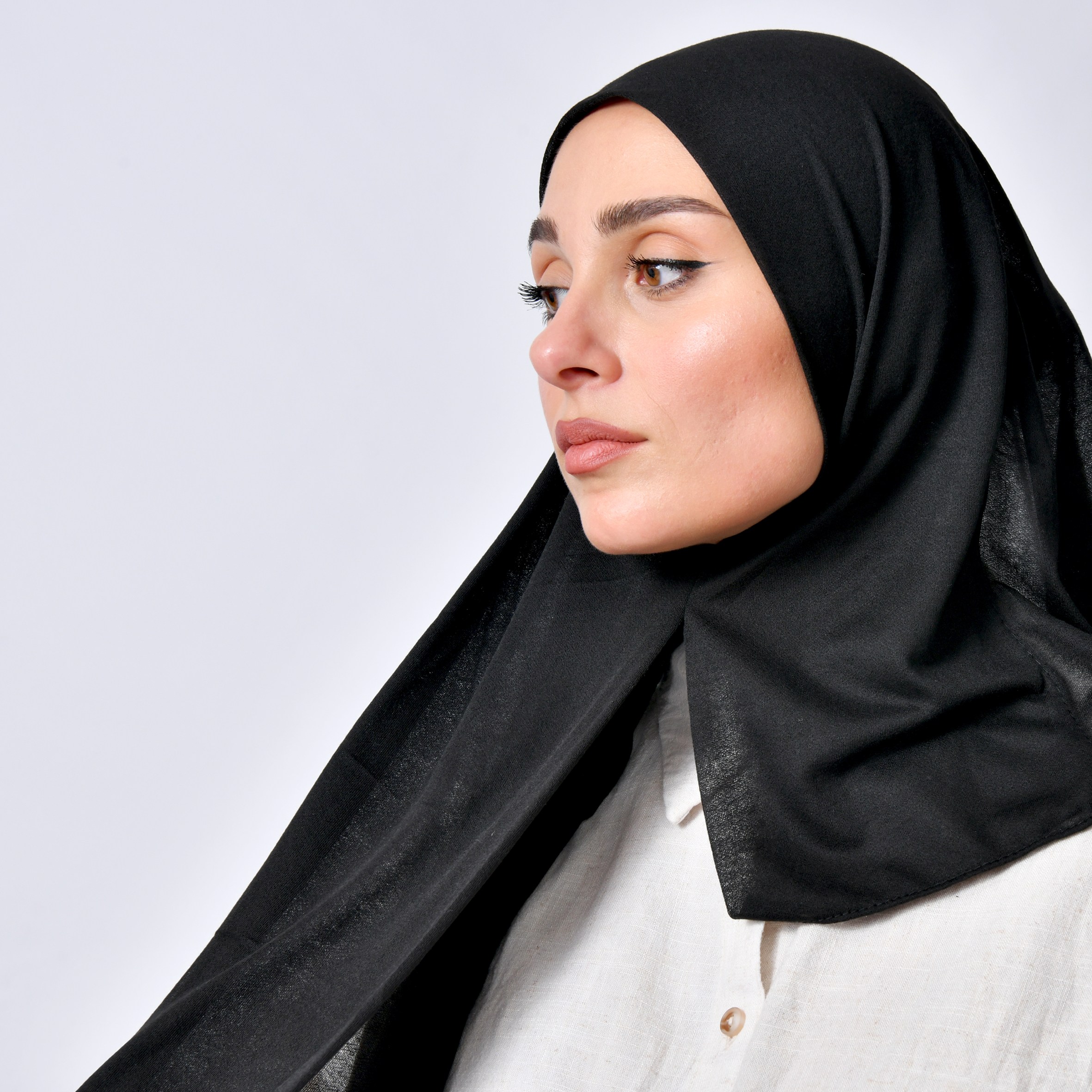  طرحة قطن ربع مبطنة من الامام بخياطة - سوداء 