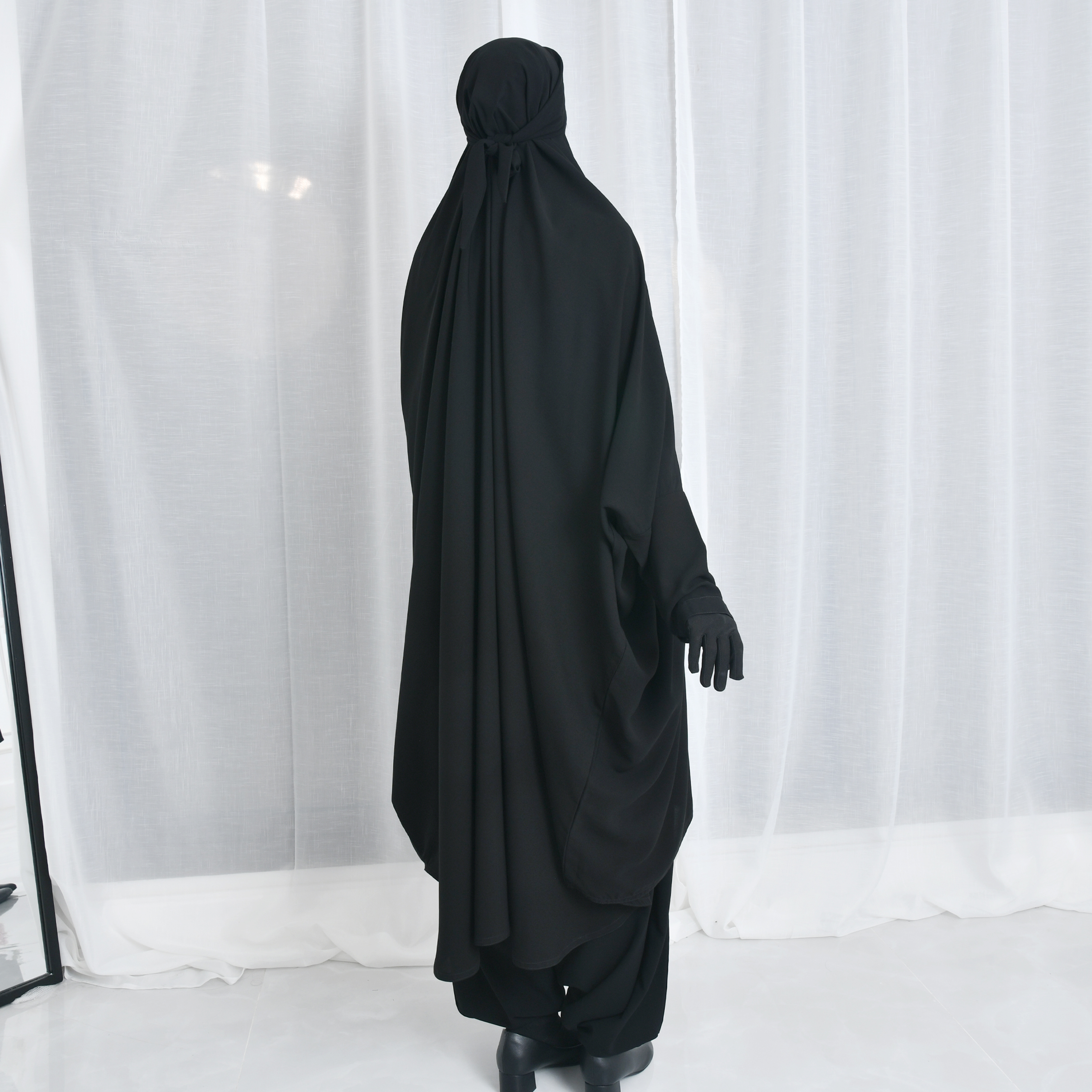  خمار بقطعتين عملي وواسع 