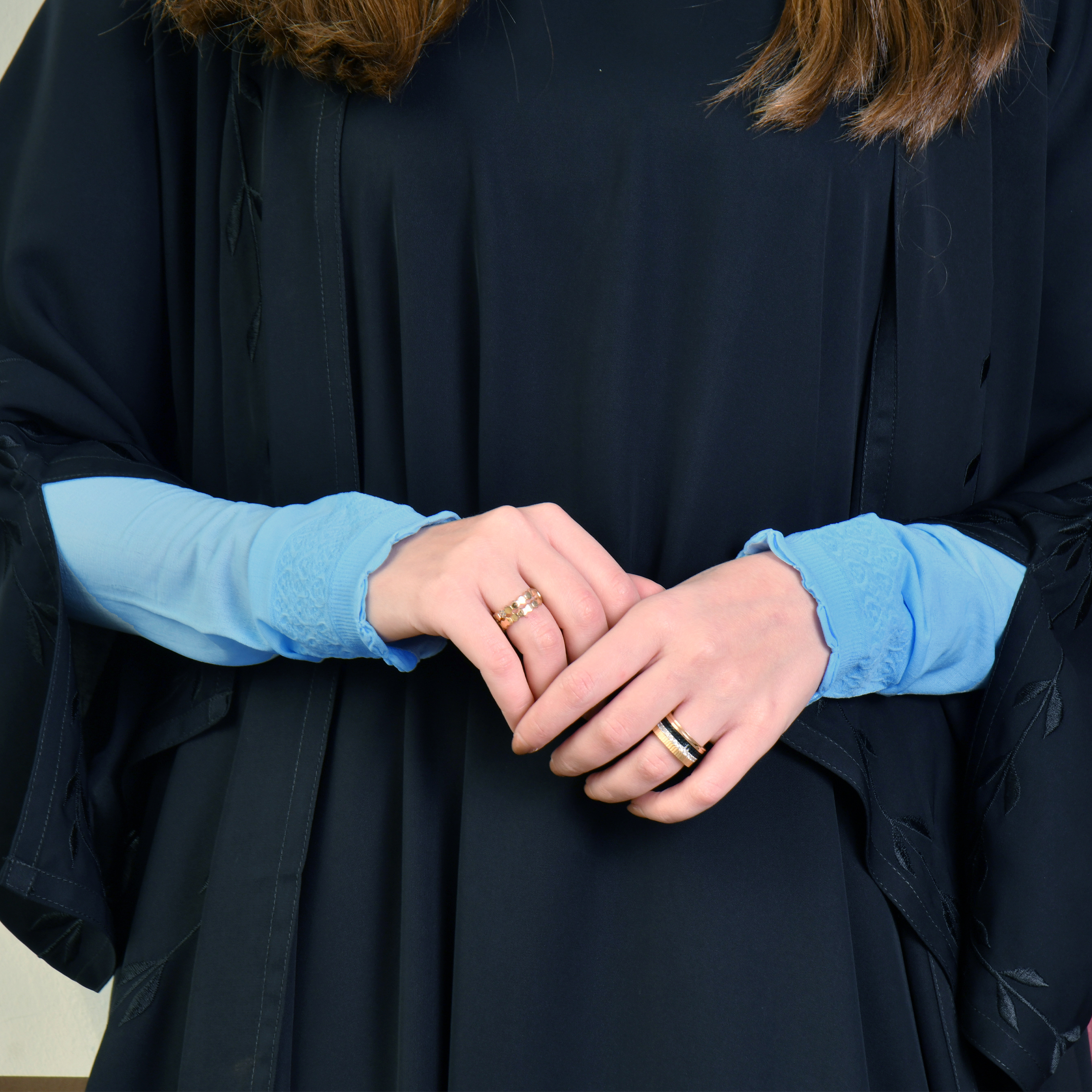  أكمام طويلة استرتش باللون الأزرق الفاتح 