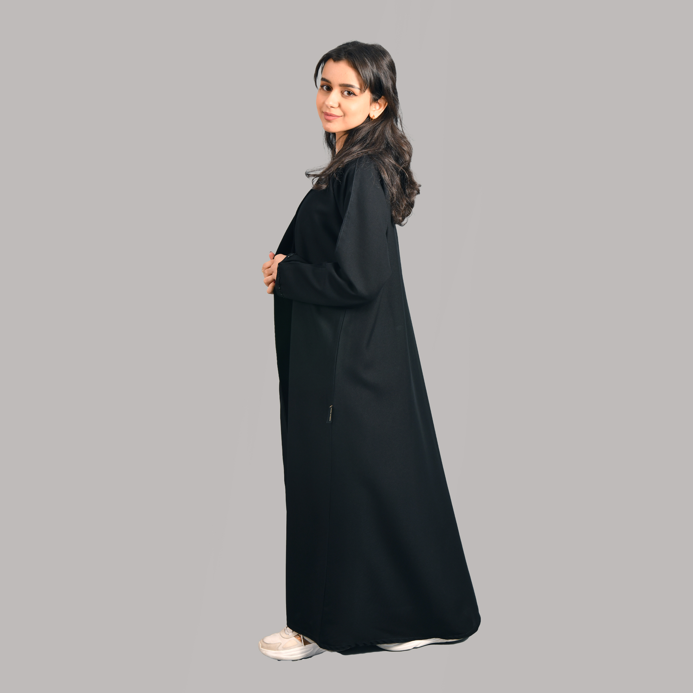  عباية بناتية لف موديل بليزر مزينة بشك ناعم  
