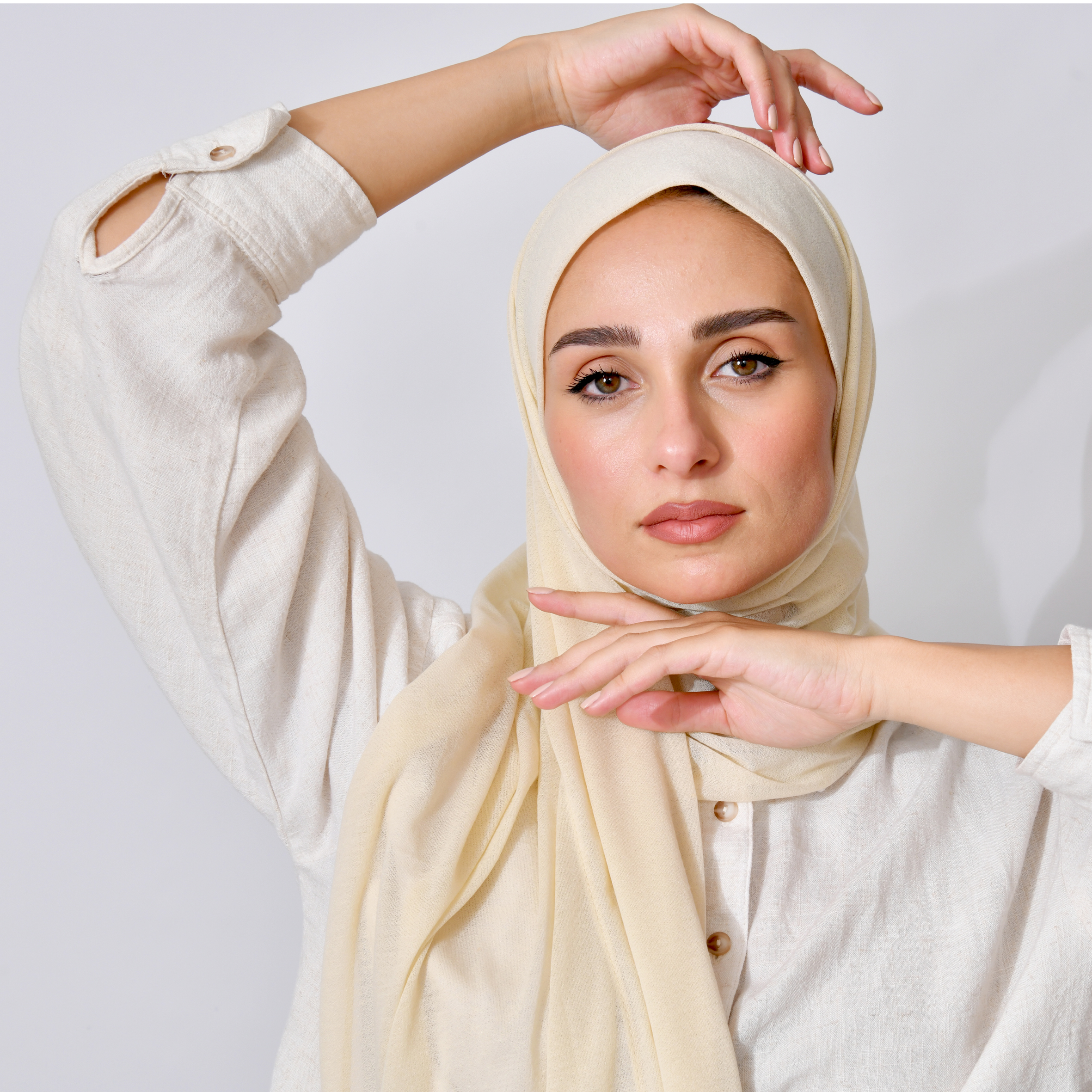  طرحة قطن ربع مبطنة من الامام بخياطة - Light Cream 