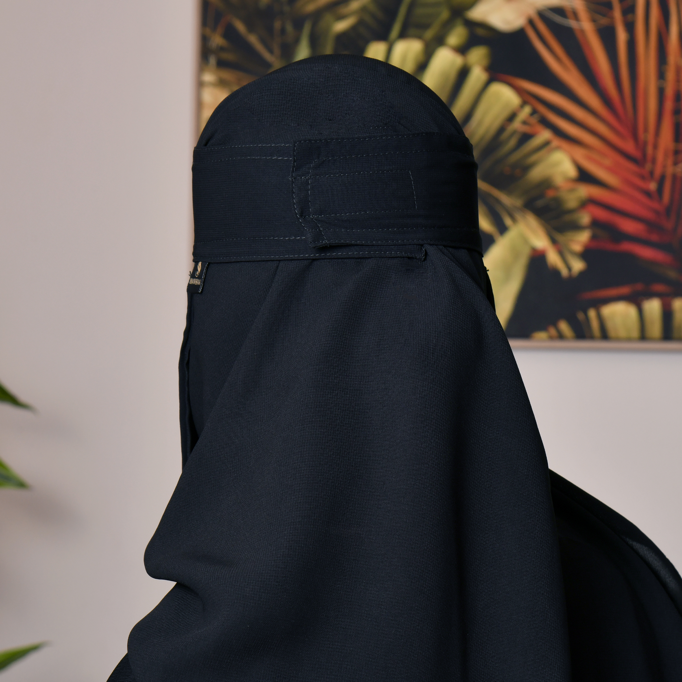  نقاب مميز بقماشه الناعم - متجر عبايات حوراء 