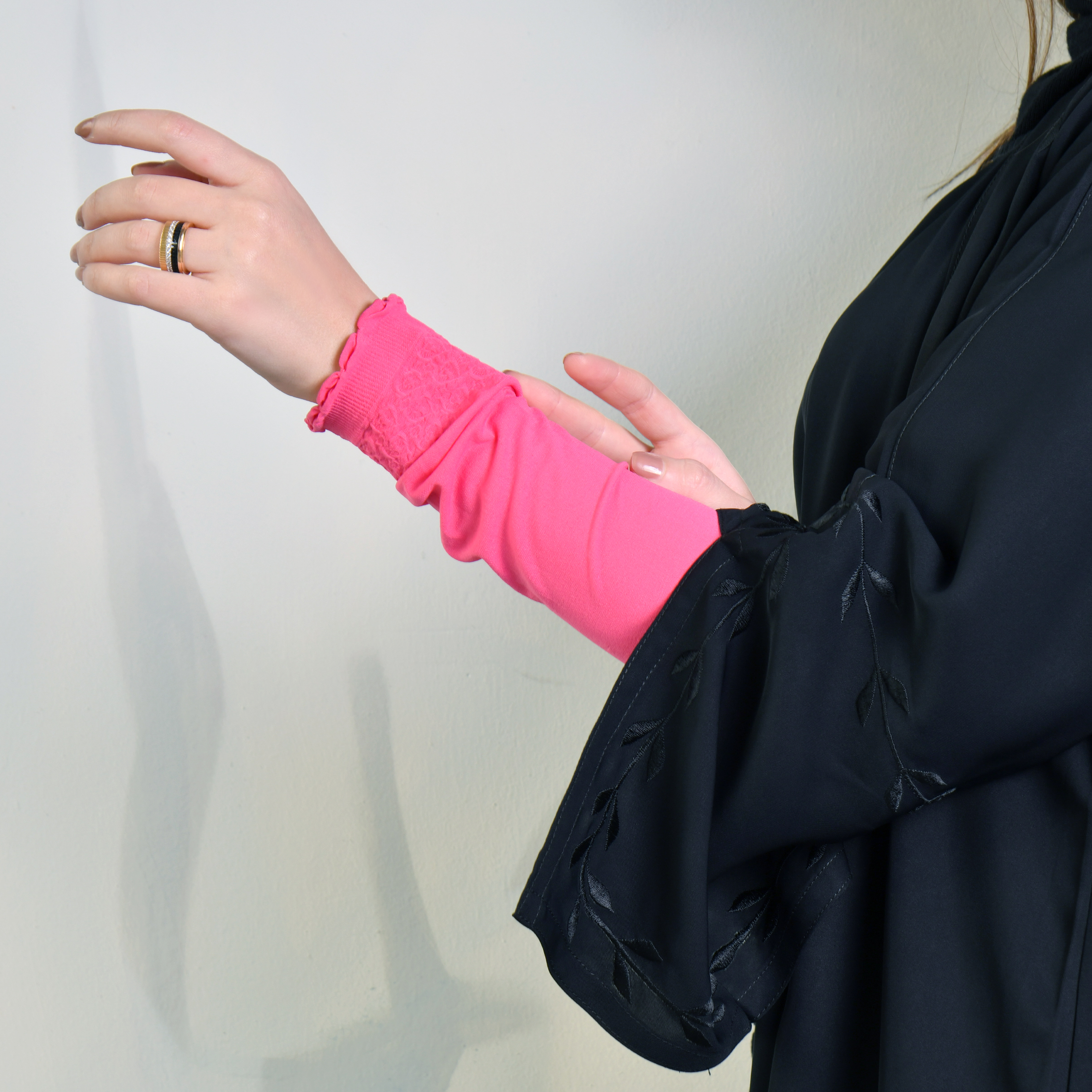  أكمام طويلة استرتش باللون الفوشي 