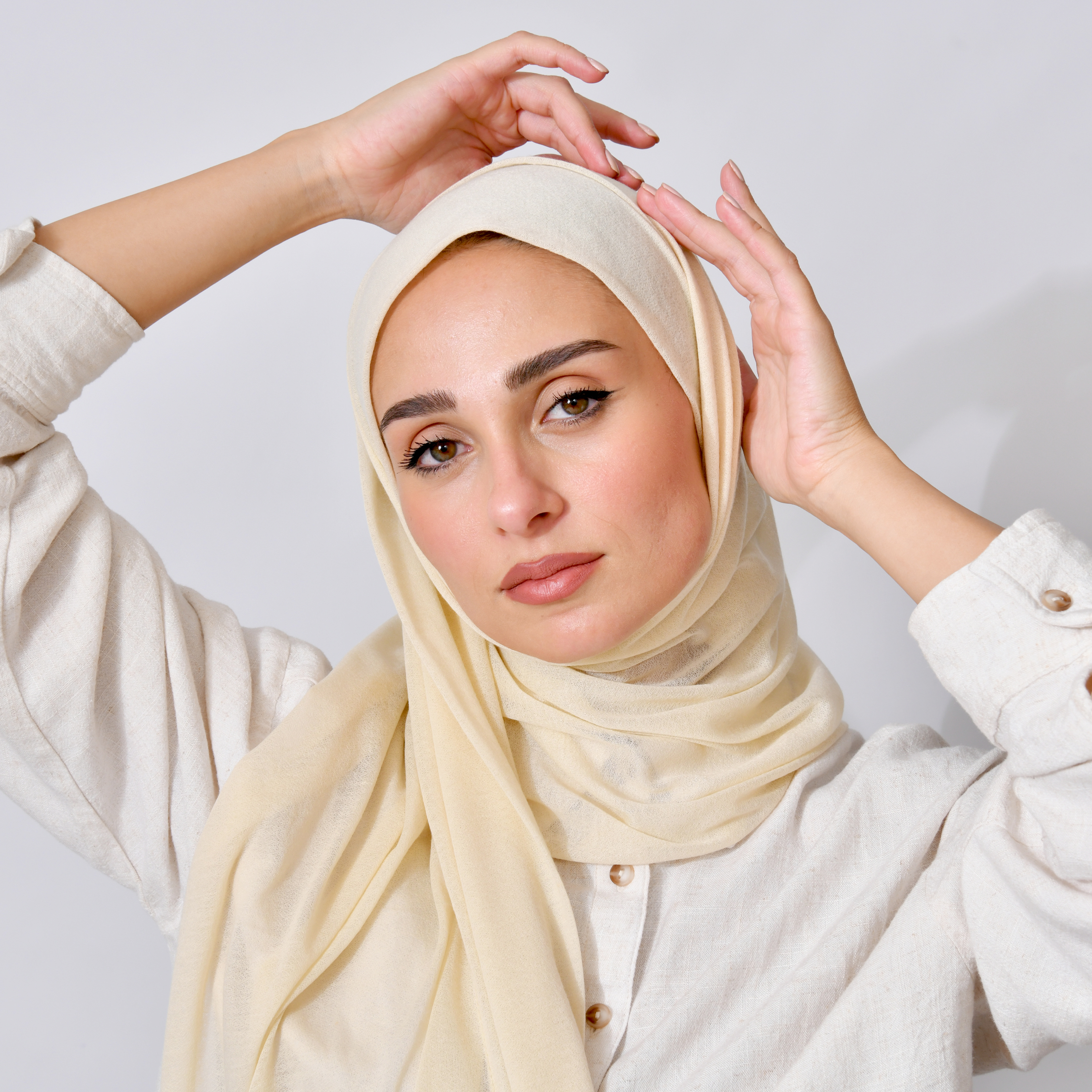  طرحة قطن ربع مبطنة من الامام بخياطة - Light Cream 