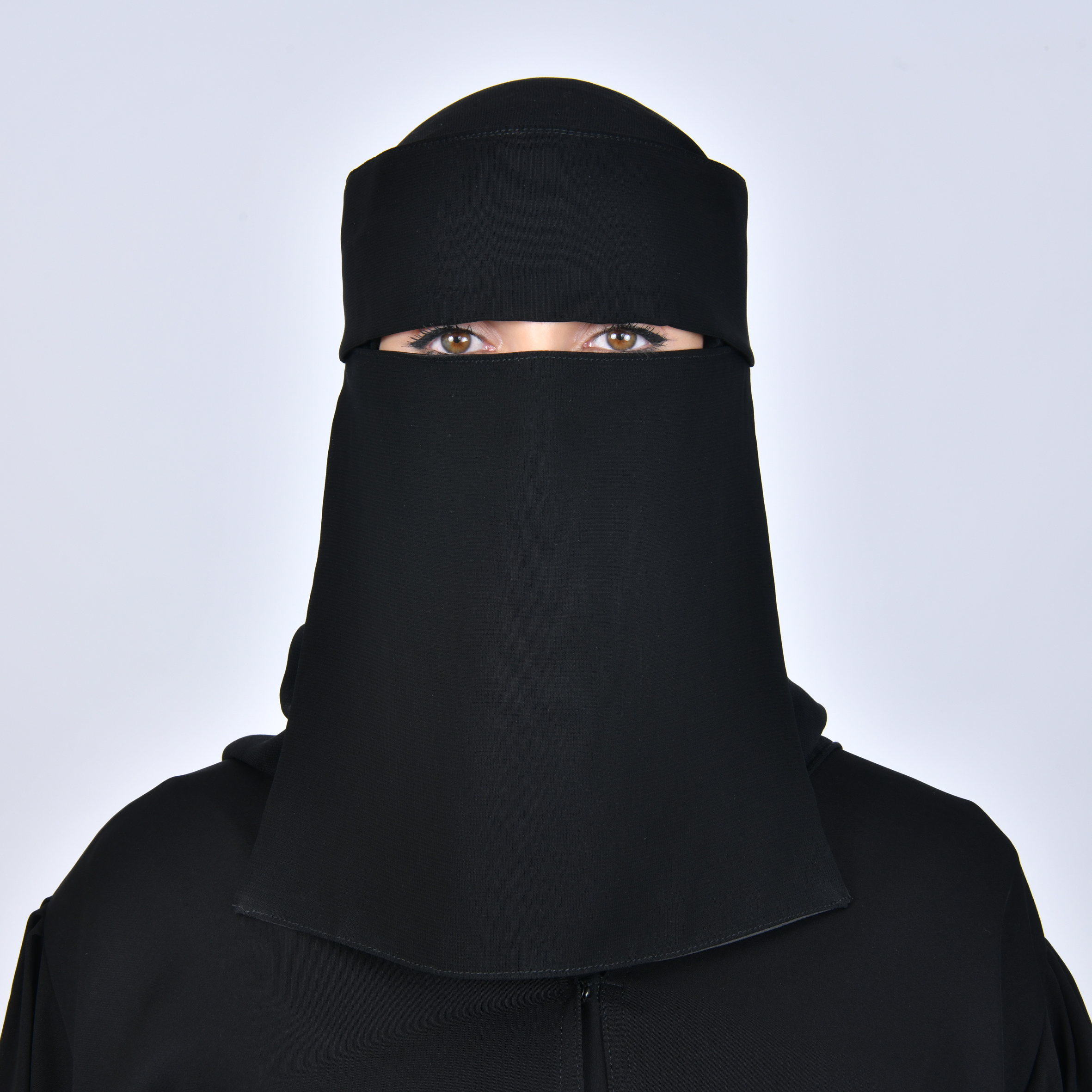  نقاب شمسي متوسط الطول ببطانه حرير و رباط اغلاق 