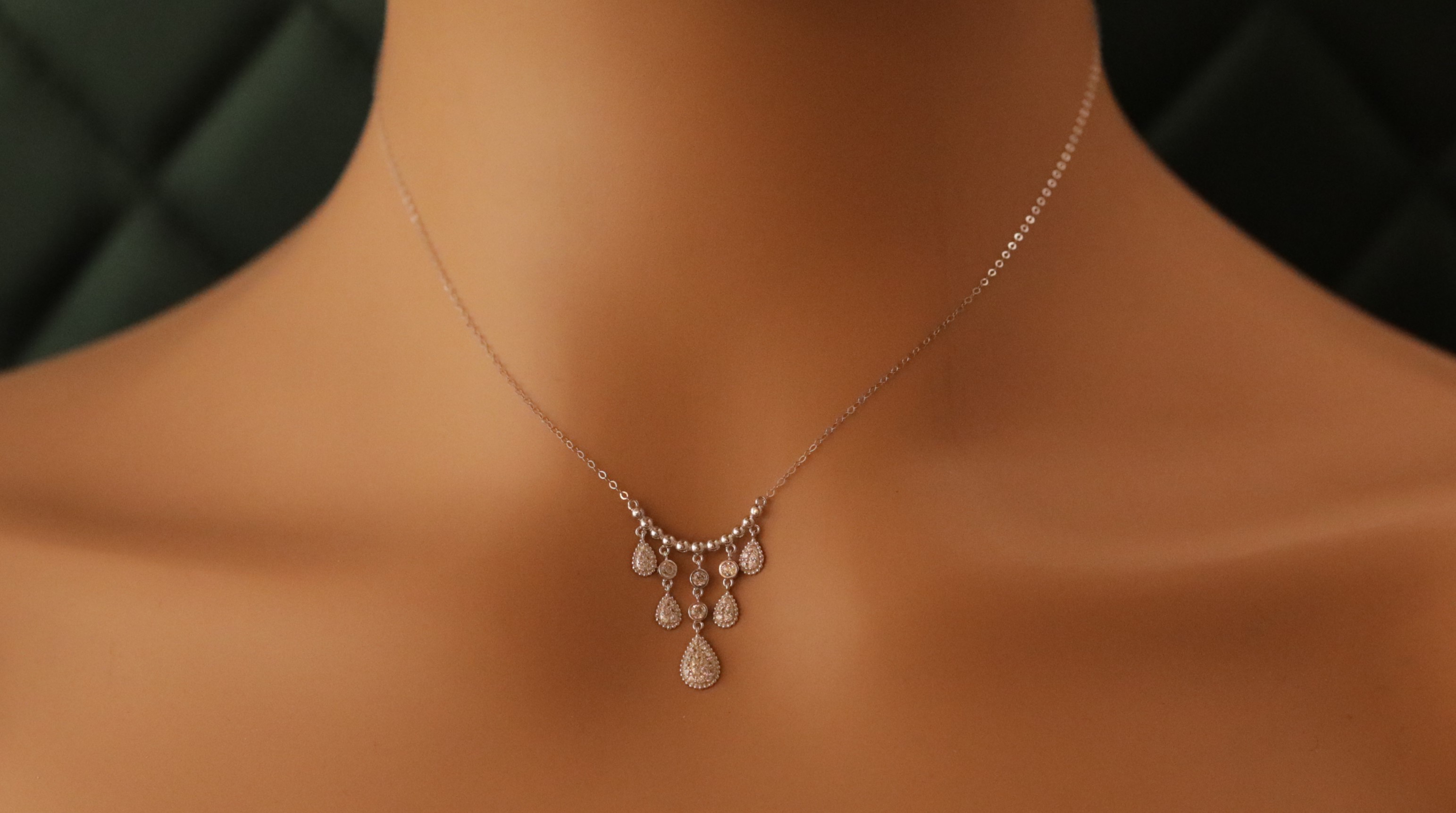 اجمل عقد ذهب عيار 18 صافي