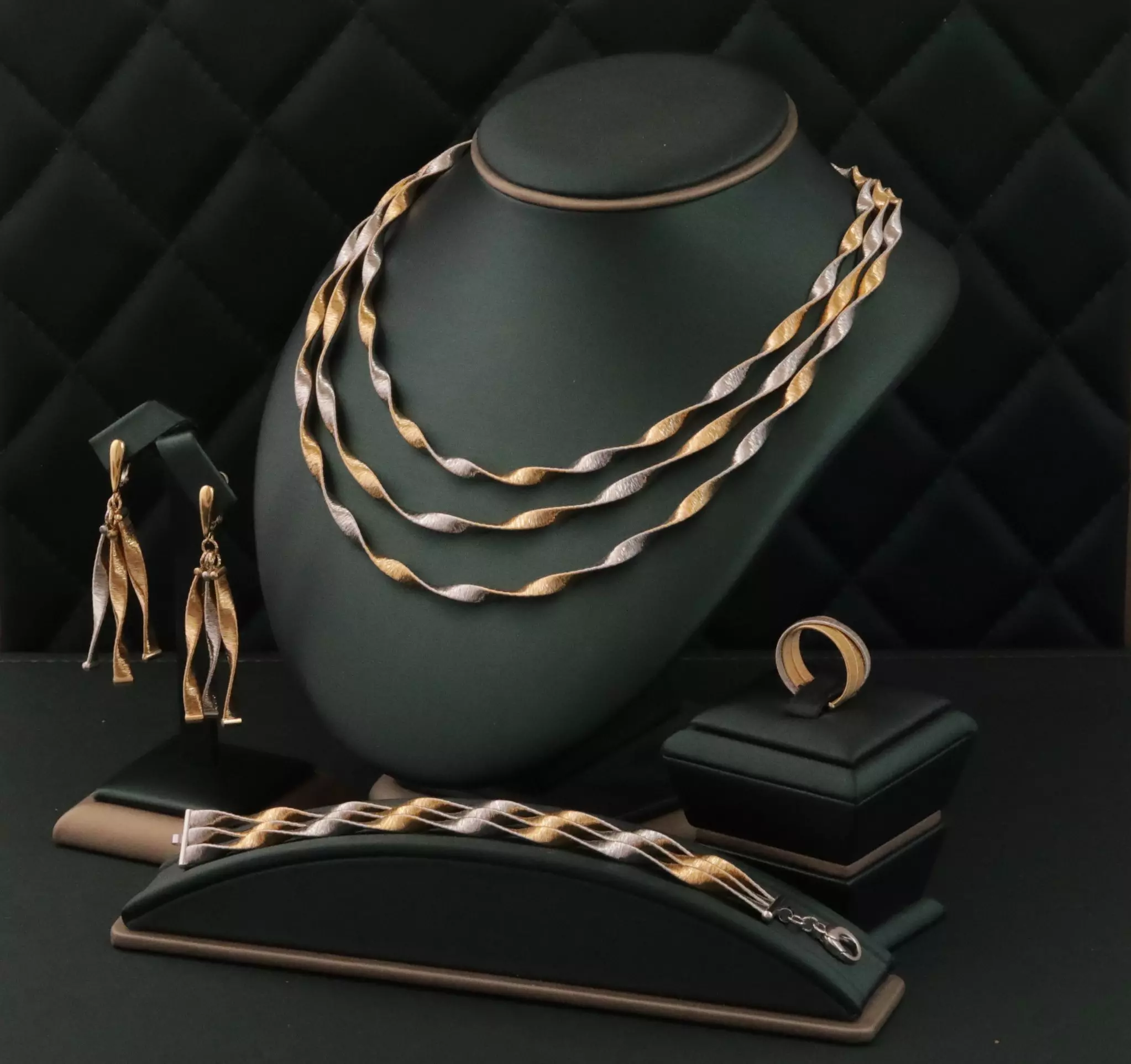 Multilayered necklace with intricate engraved design