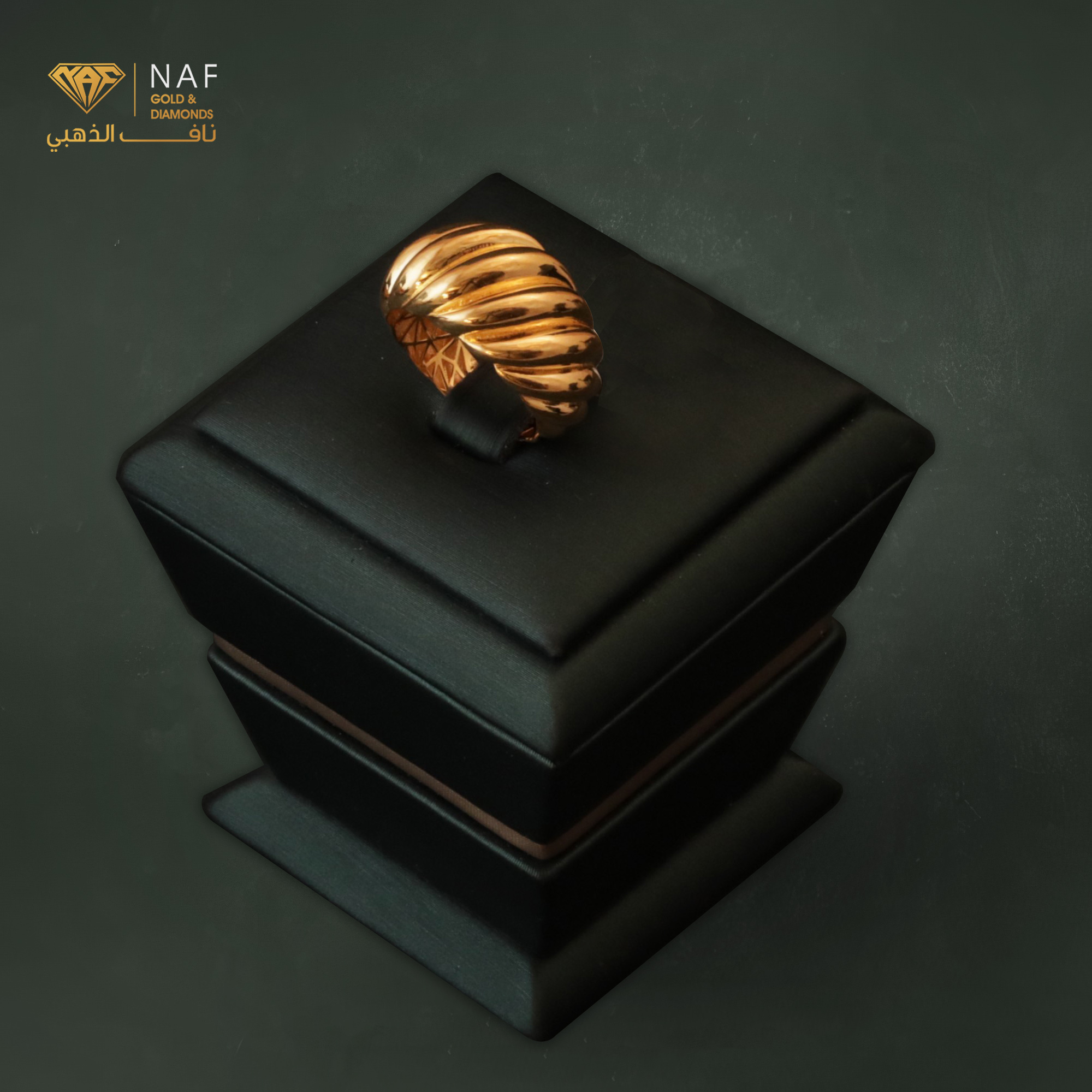 خاتم ذهب كبير عيار 21 الوزن 3.42 تقريبا