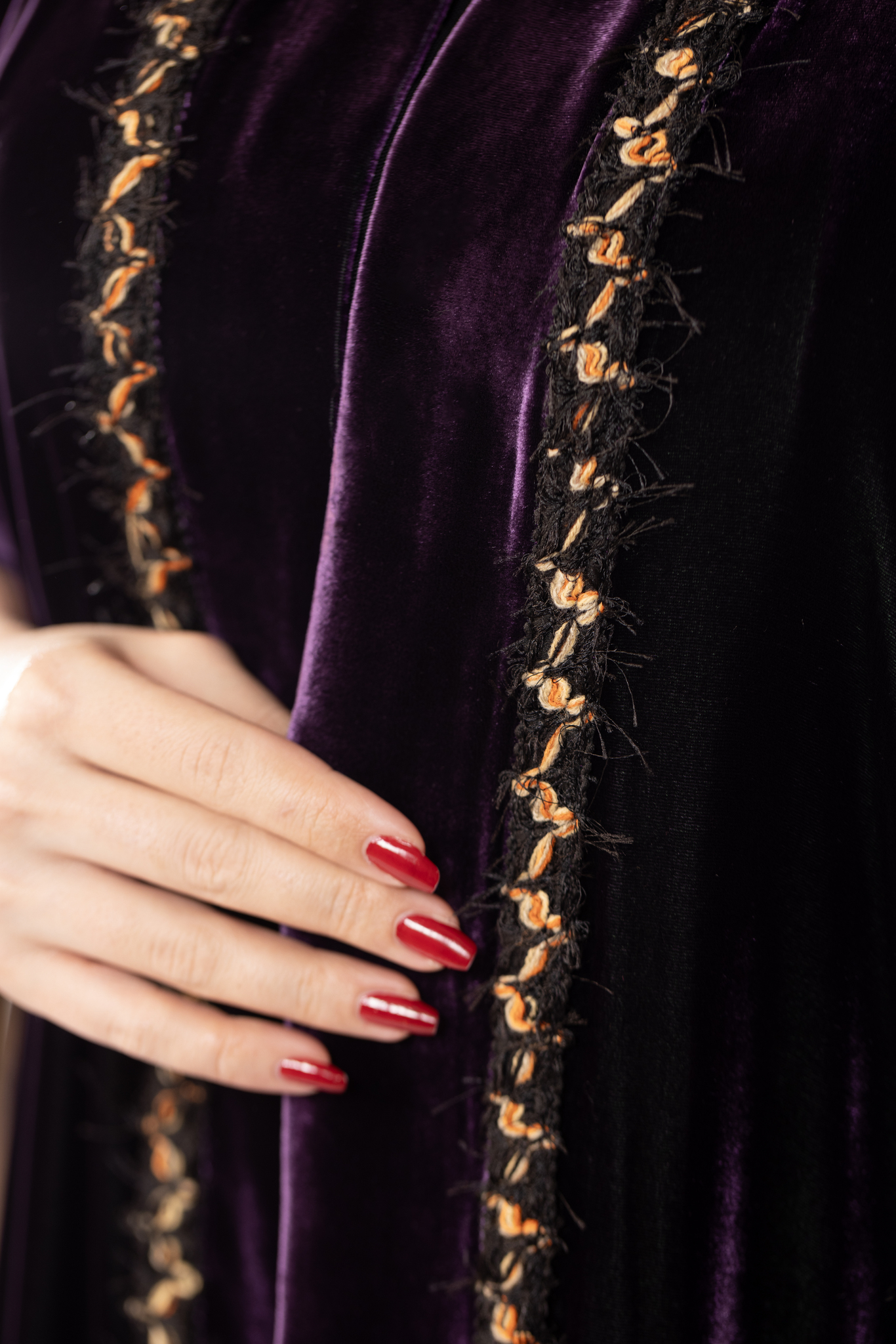 Electric Aubergine Eclipse Abaya