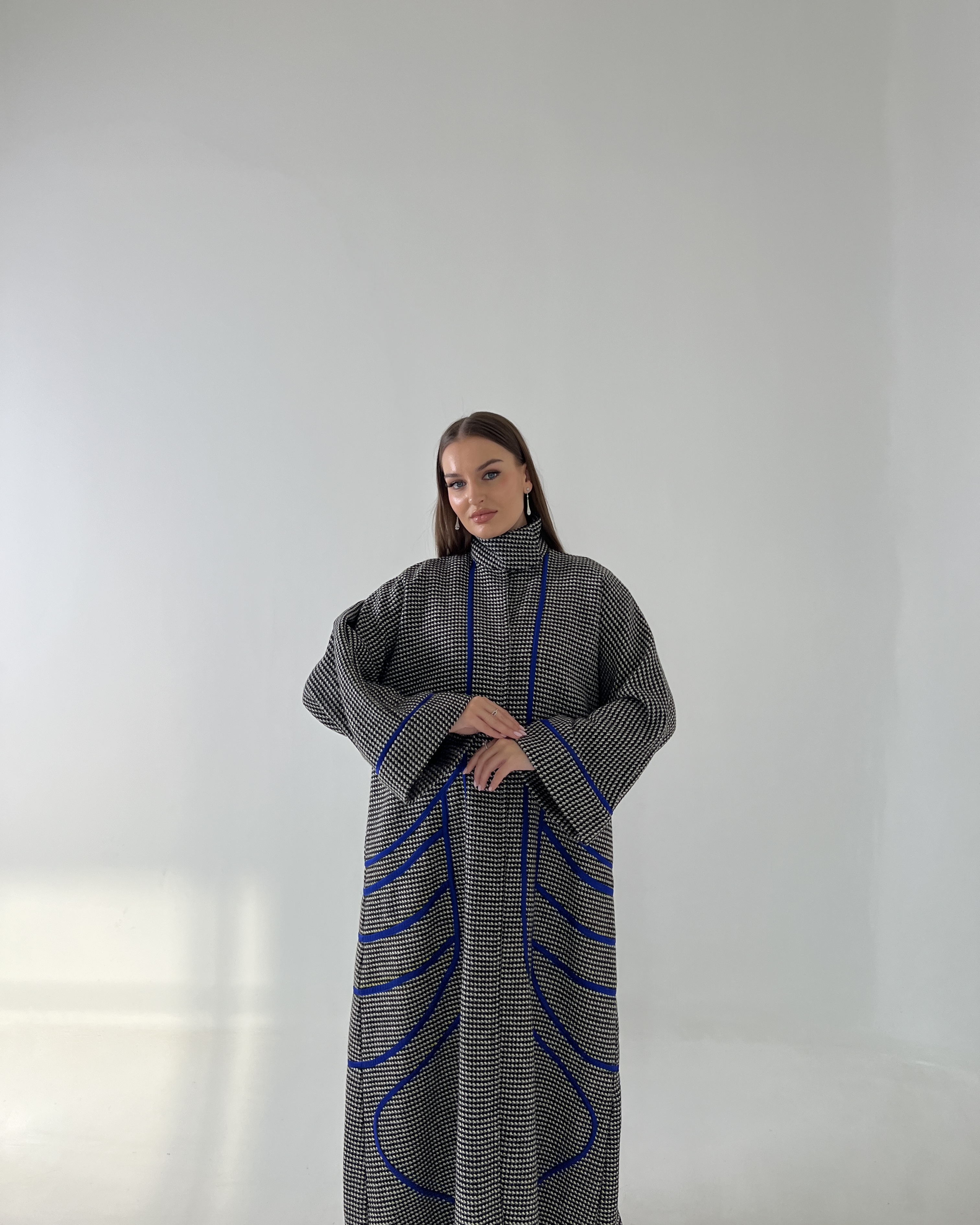 عباية جوخ مخطط