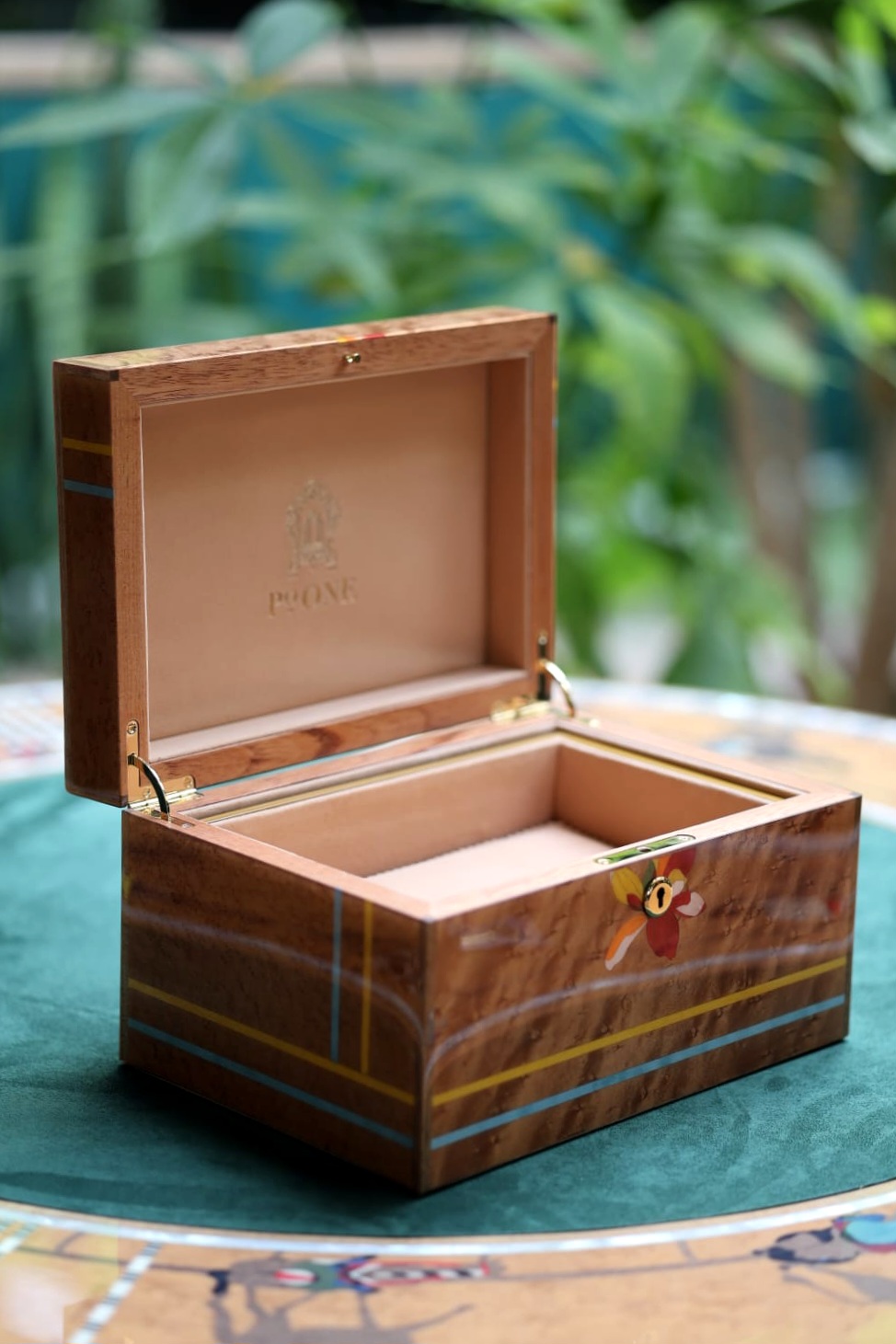  صندوق فاخر الخيل من بي أو ون | The Horse Luxury Box by Po ONE 