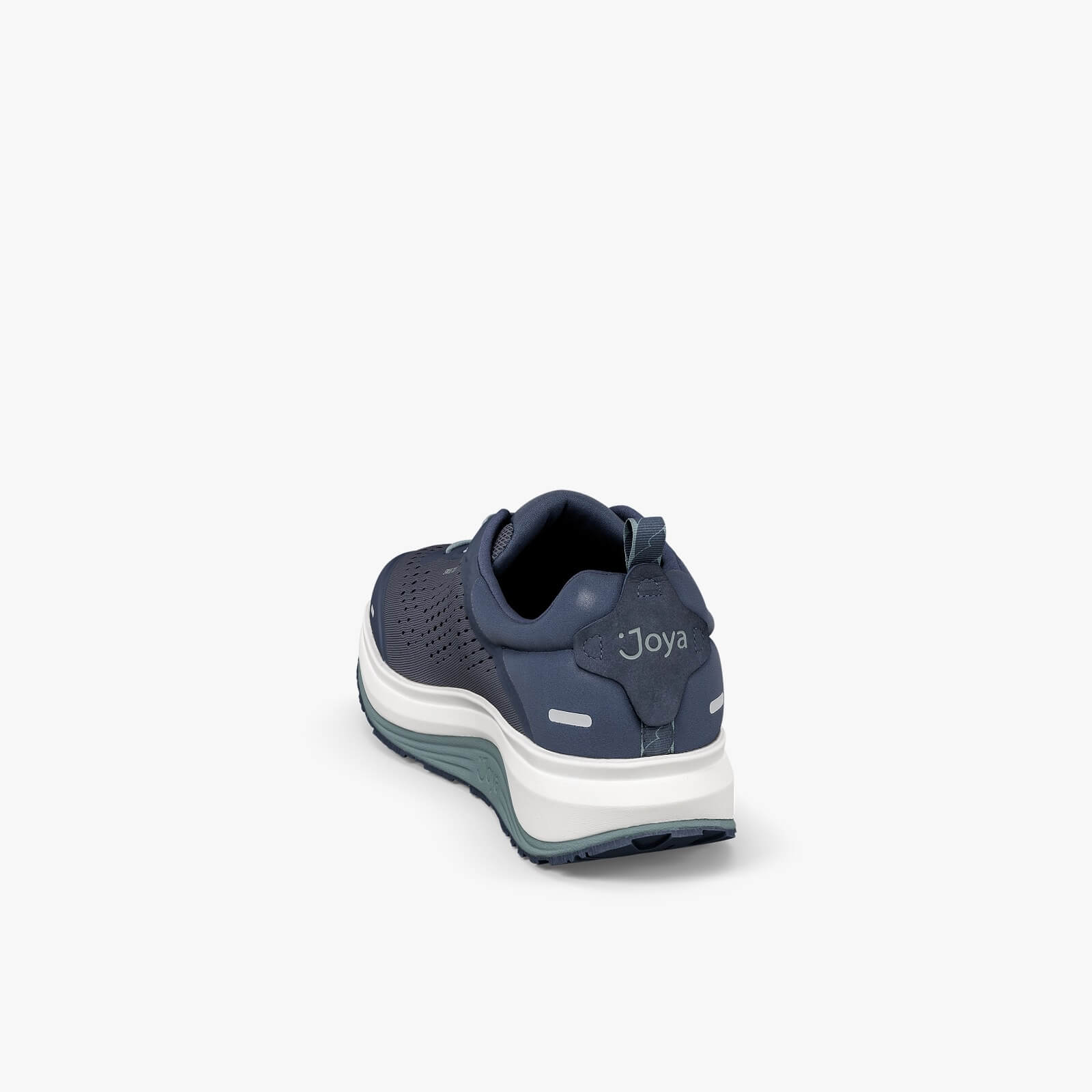 واجهة حذاء جويا ميامي تبرز المساحة المريحة للأصابع ونظام الأربطة المتين.