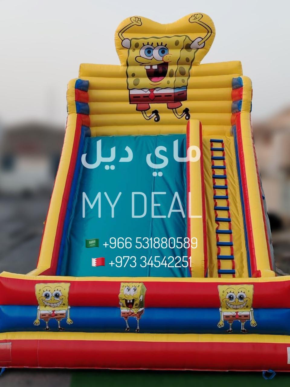 زحليقة هوائية سبونج بوب مع نطيطة وسلّم جانبي 8 × 5.25 × 7 متر