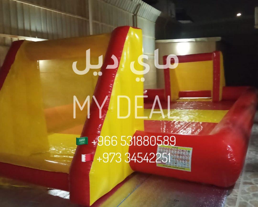 إيجار ملعب صابوني 10 في 5 متر 
