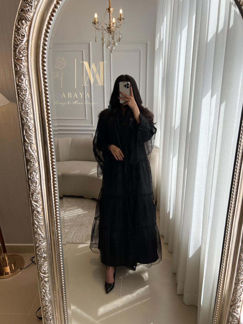 عبايه سوداء