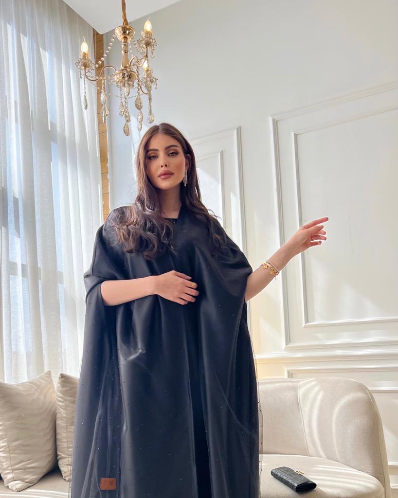 عباية تفته اسود