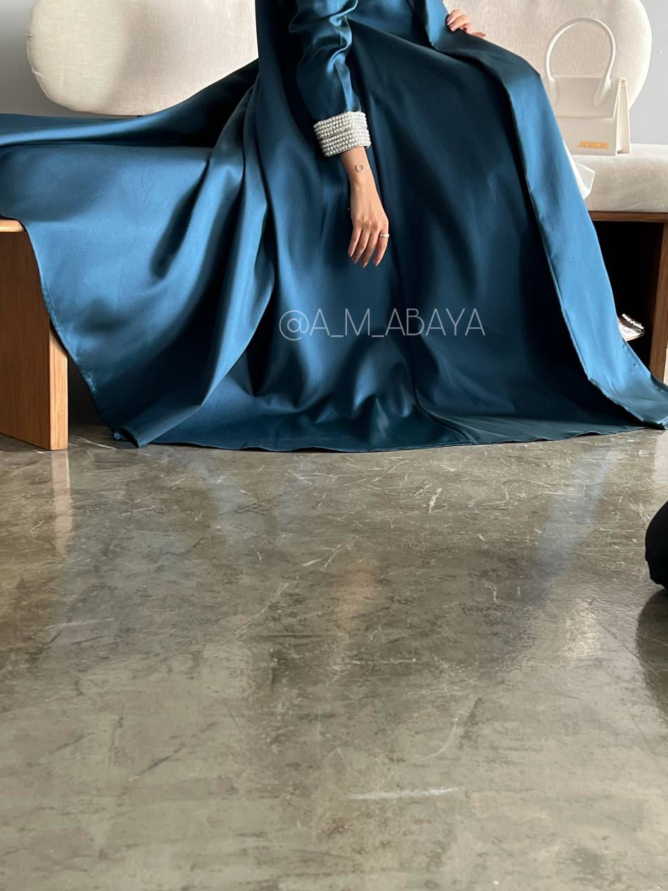 عباية شك