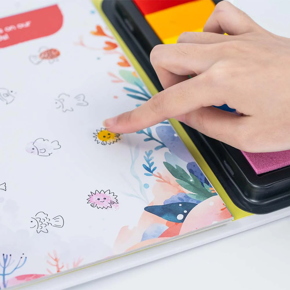  1 (with color ink pad) Finger Painting Book  
