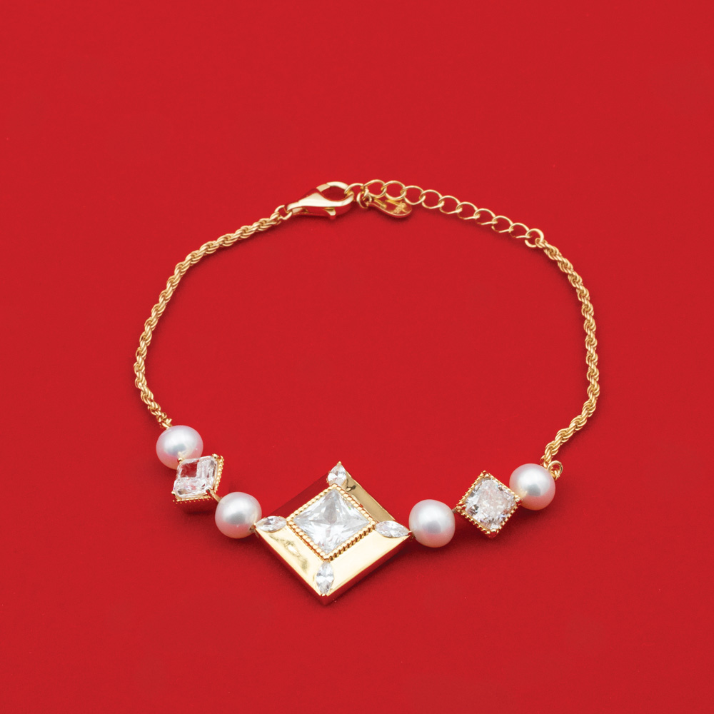  Amira Kite Motif Set Gold Collection  