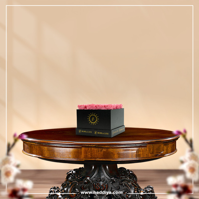  Rose & Life Eternal Square Blossom Box| Colour: Pink 
