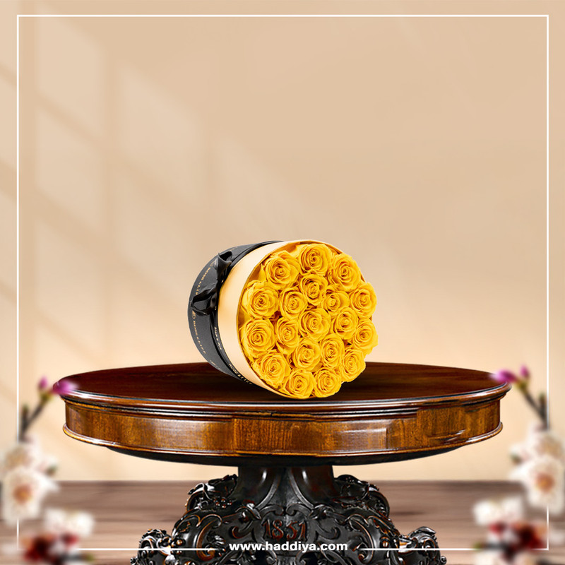  Rose & Life Passionate Embrace Hug Bucket | Colour: Yellow 