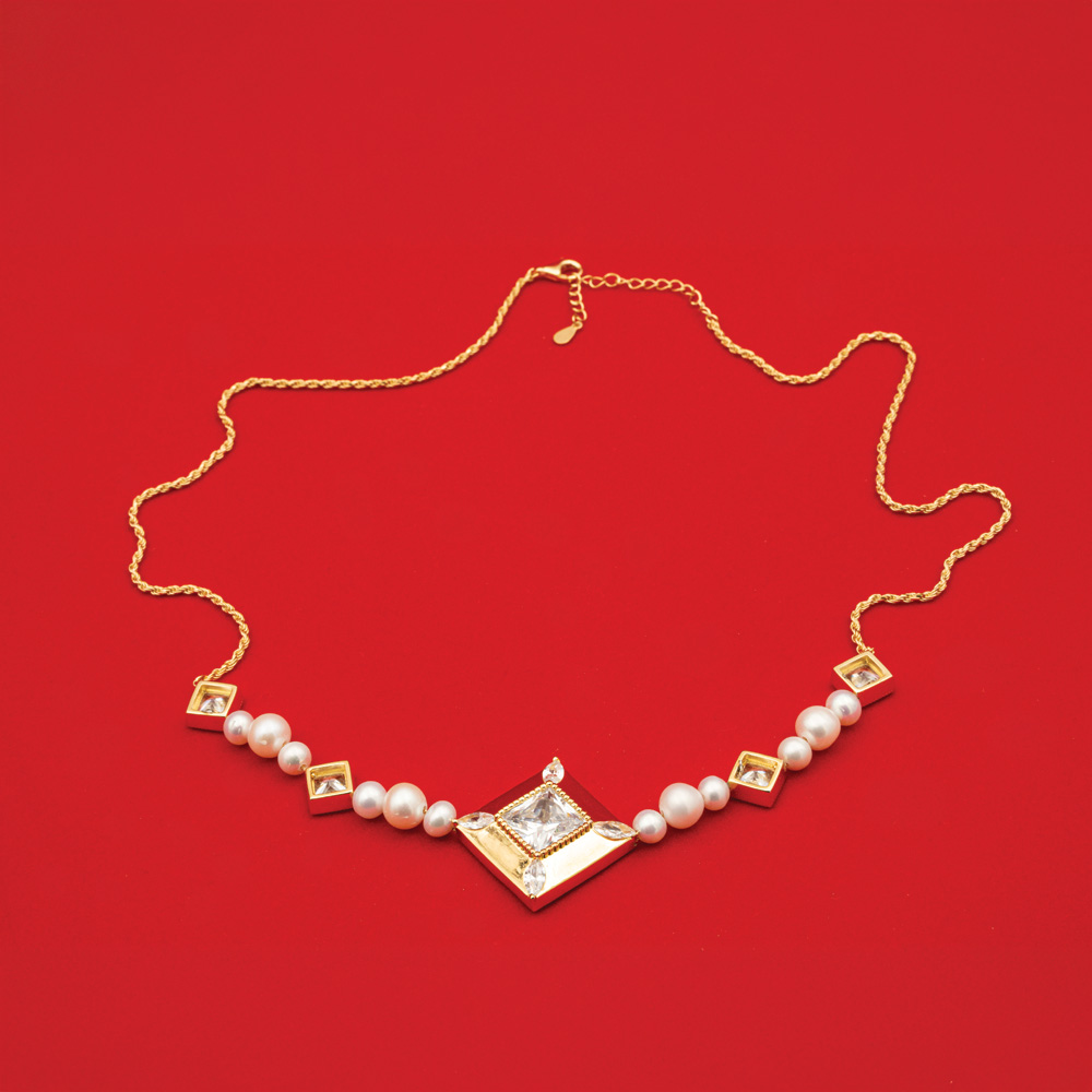  Amira Kite Motif Set Gold Collection  