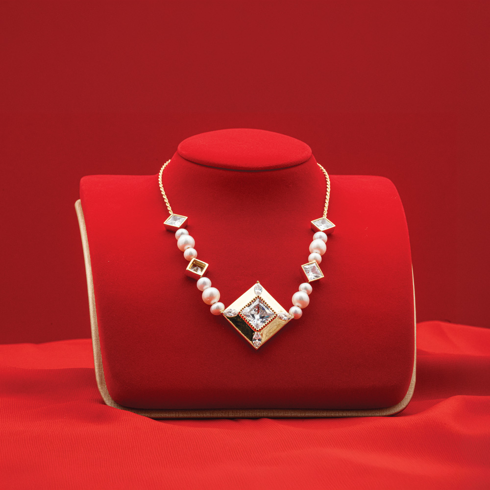  Amira Kite Motif Set Gold Collection  