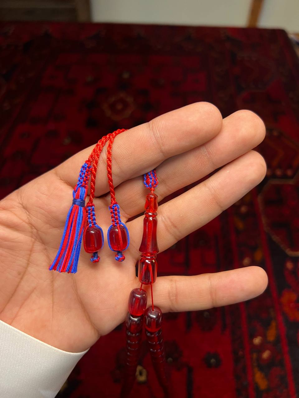مسباح بكلايت فاخر بكركوشة قماش تفصال يدوي، مقاس 11.5×8.5 ملم وعدد 41 خرزة بتصميم أنيق ومميز