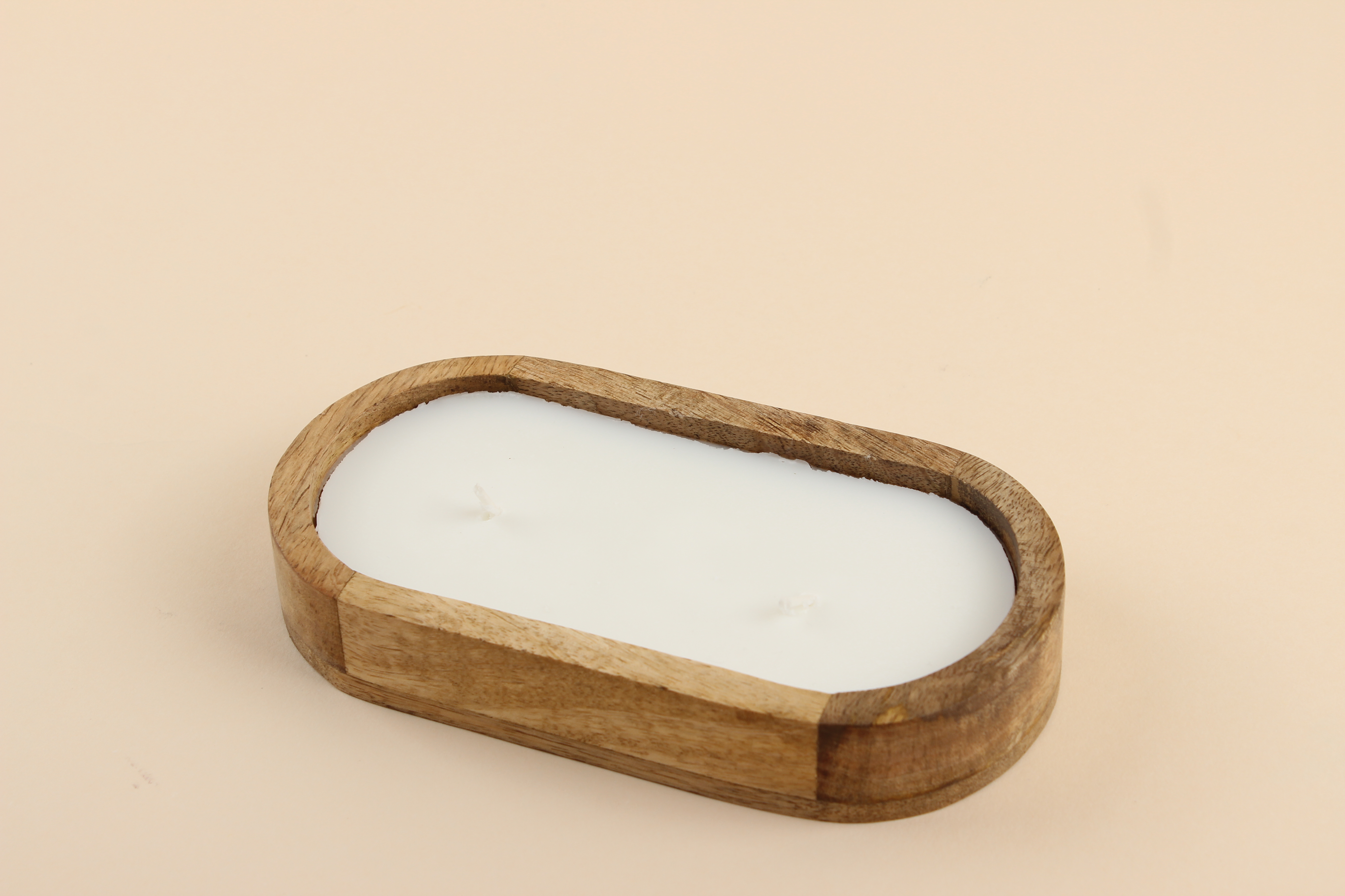 شمعة معطرة
