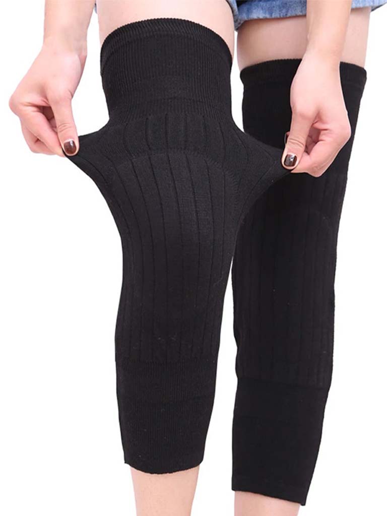 AO-101 Wool Kneepads designed to protect knees and provide comfort during exercises