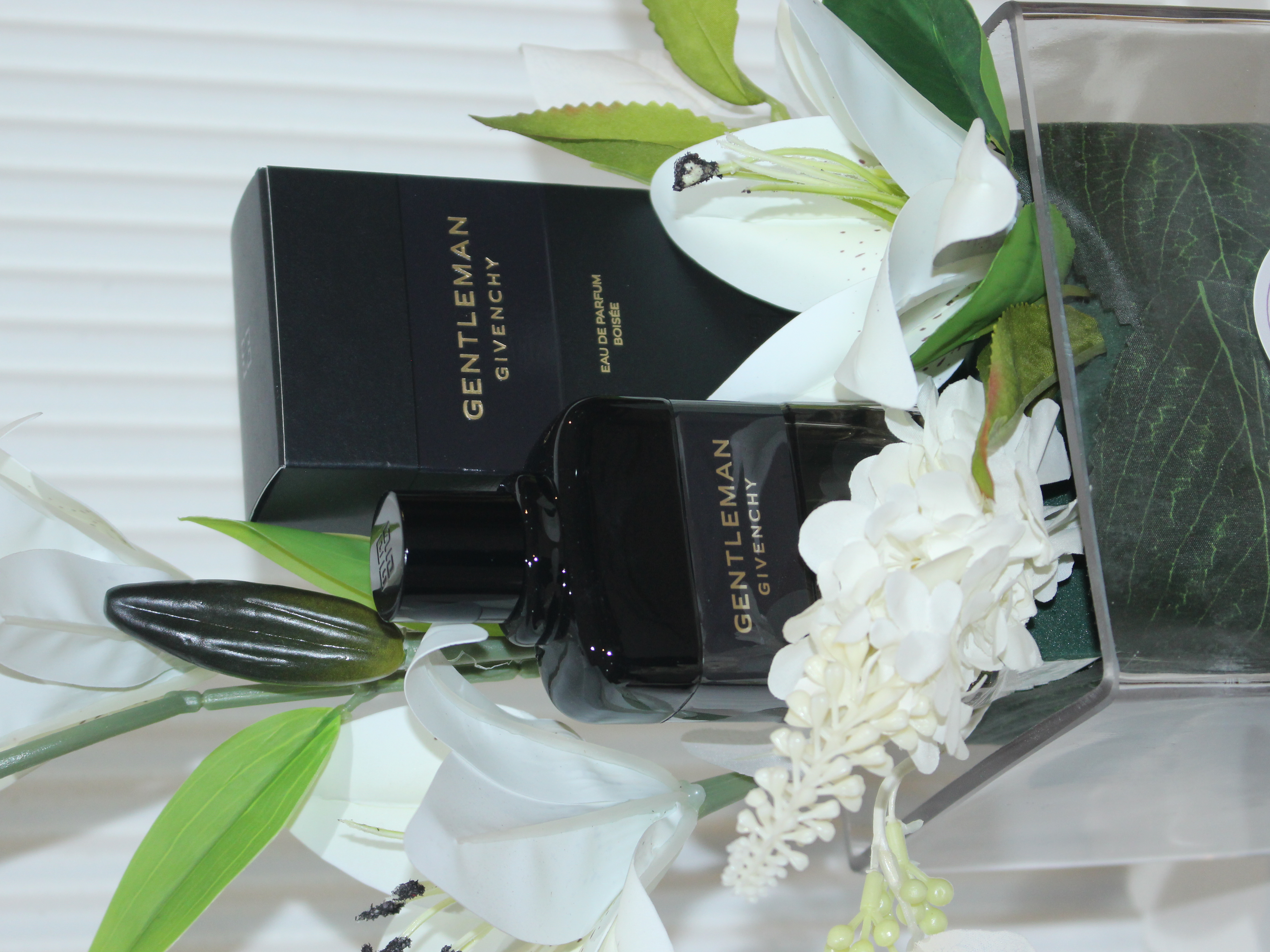  عطر جيفنشي رجالي 